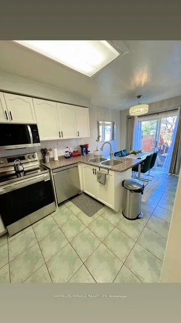 62 Heartleaf Crescent