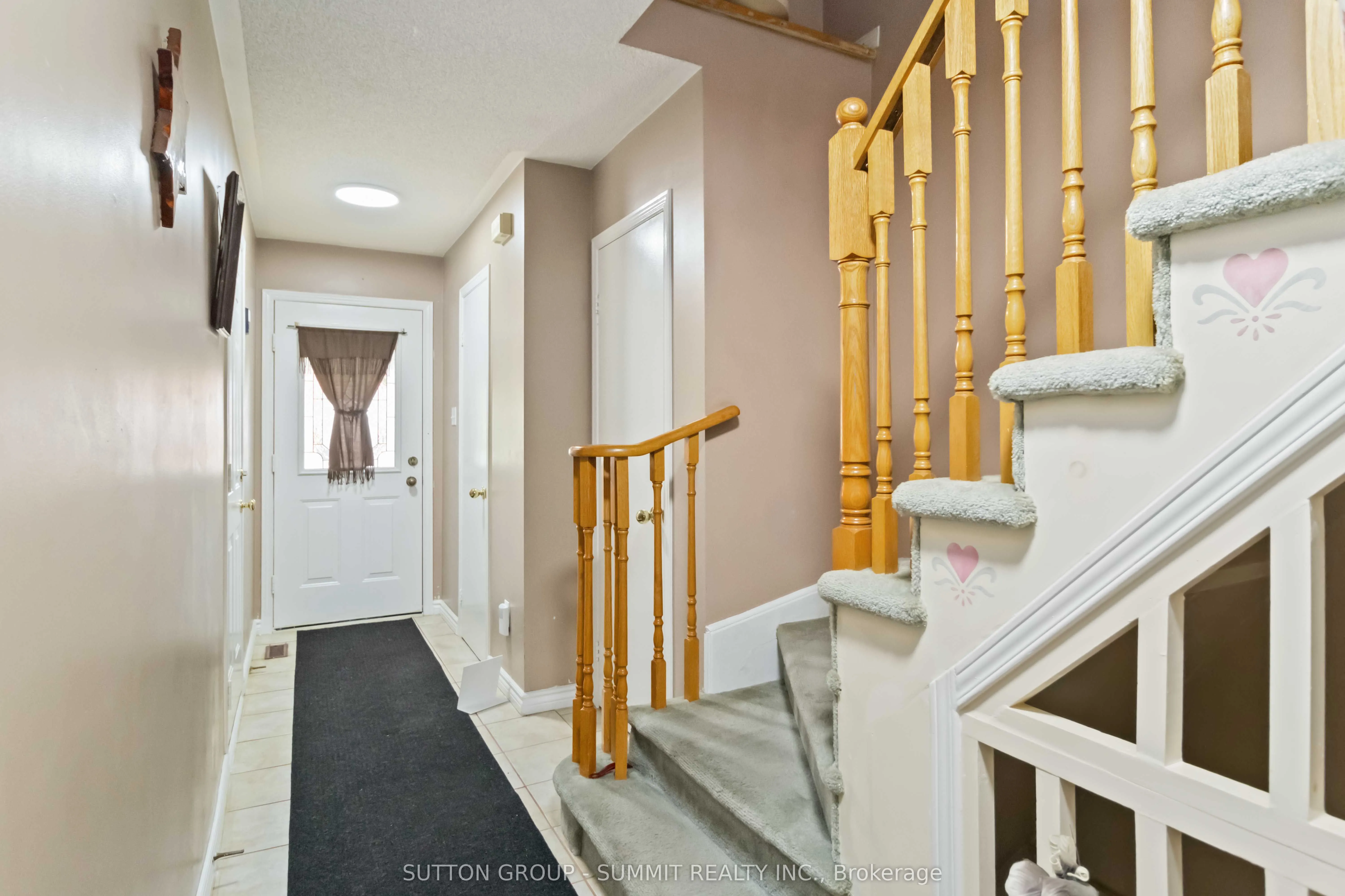 5607 Palmerston Crescent