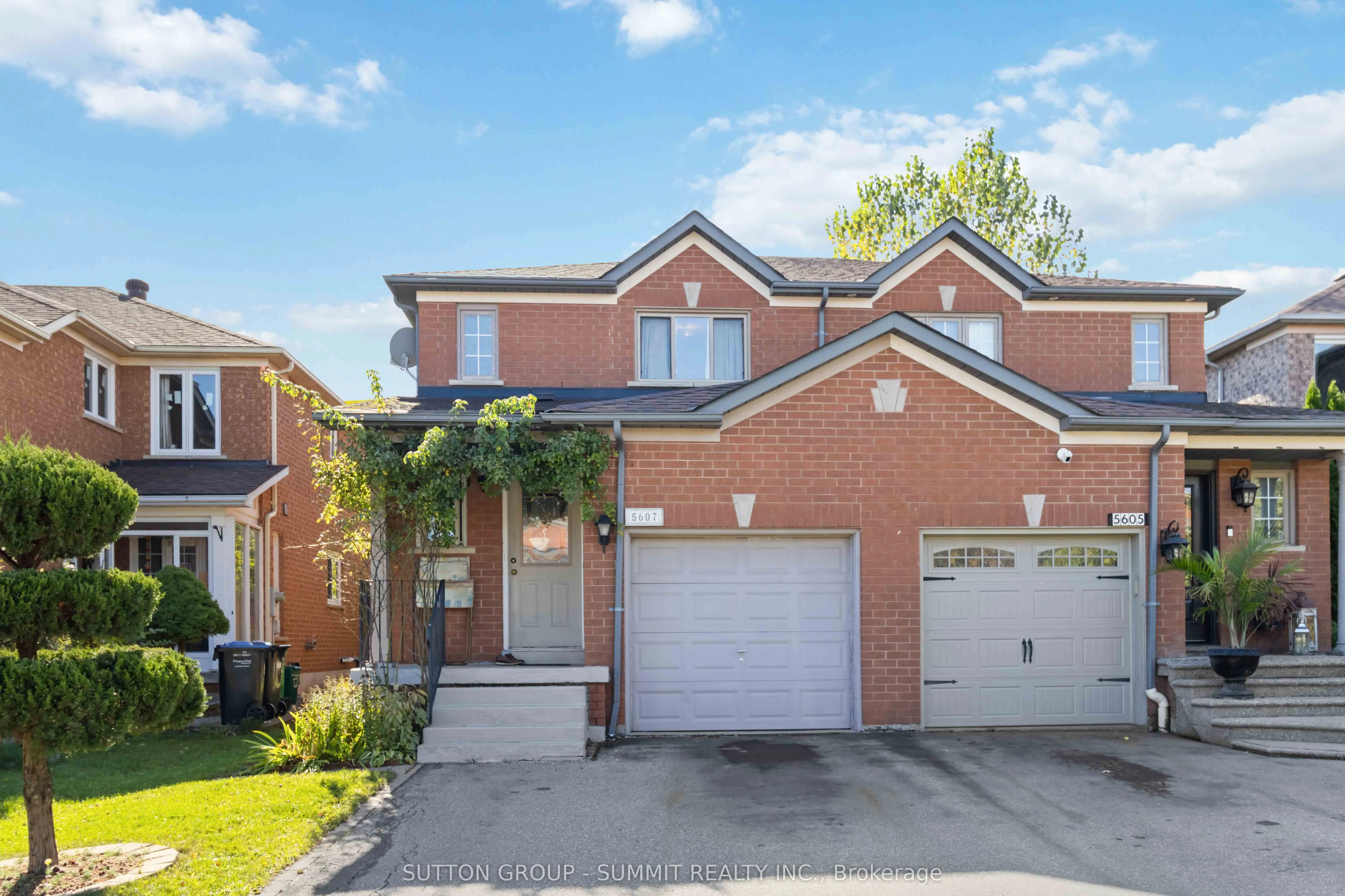 5607 Palmerston Crescent