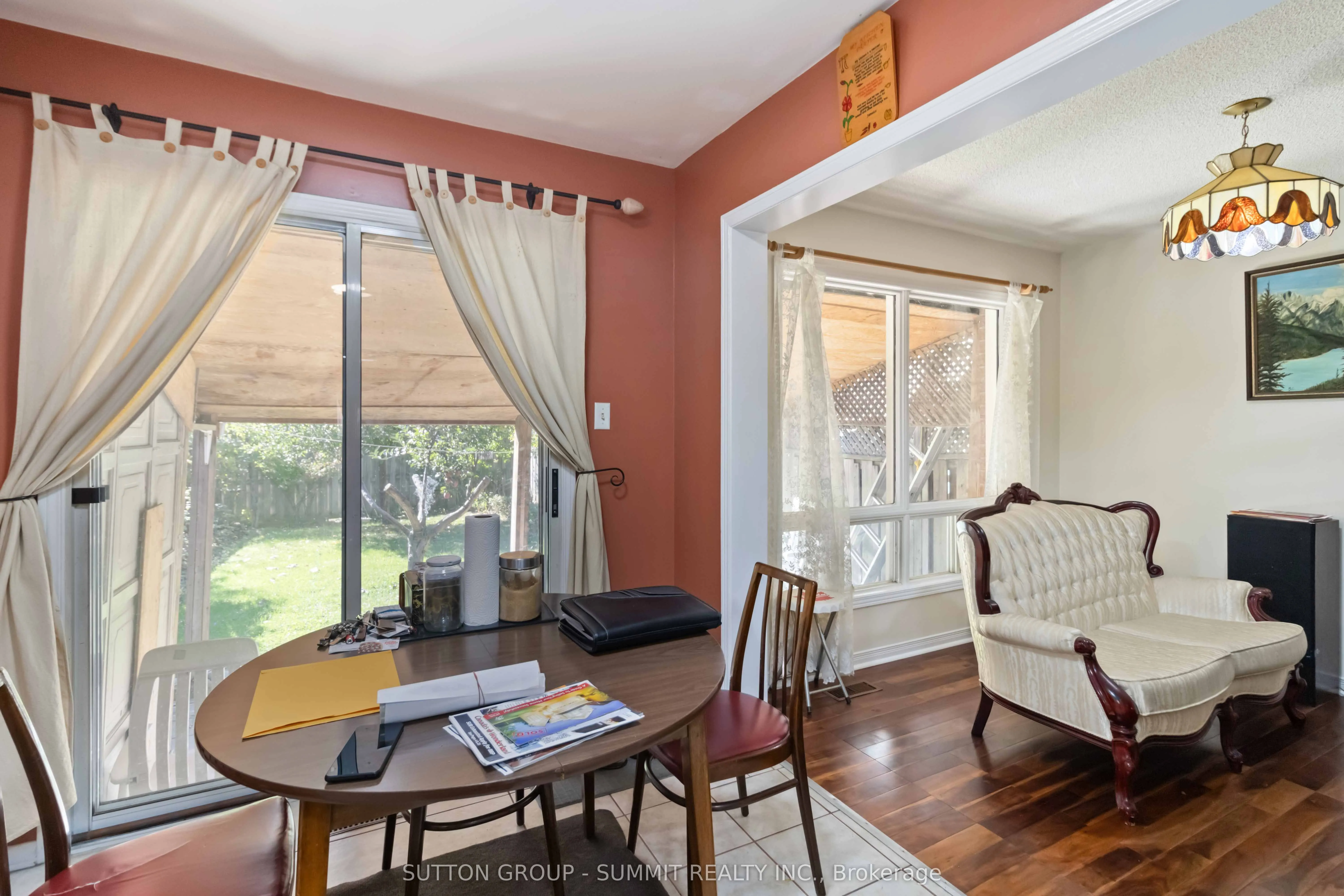 5607 Palmerston Crescent