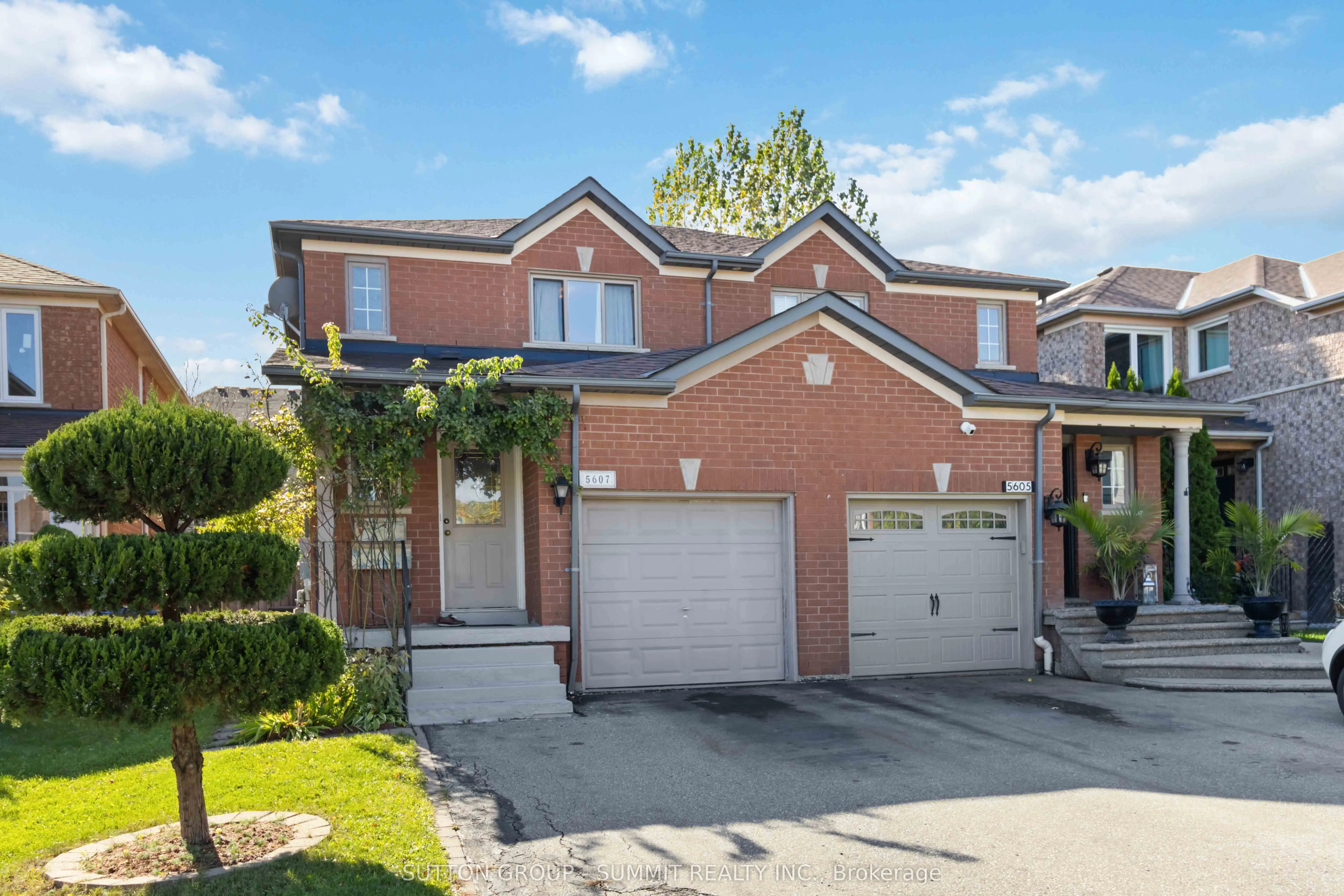 5607 Palmerston Crescent