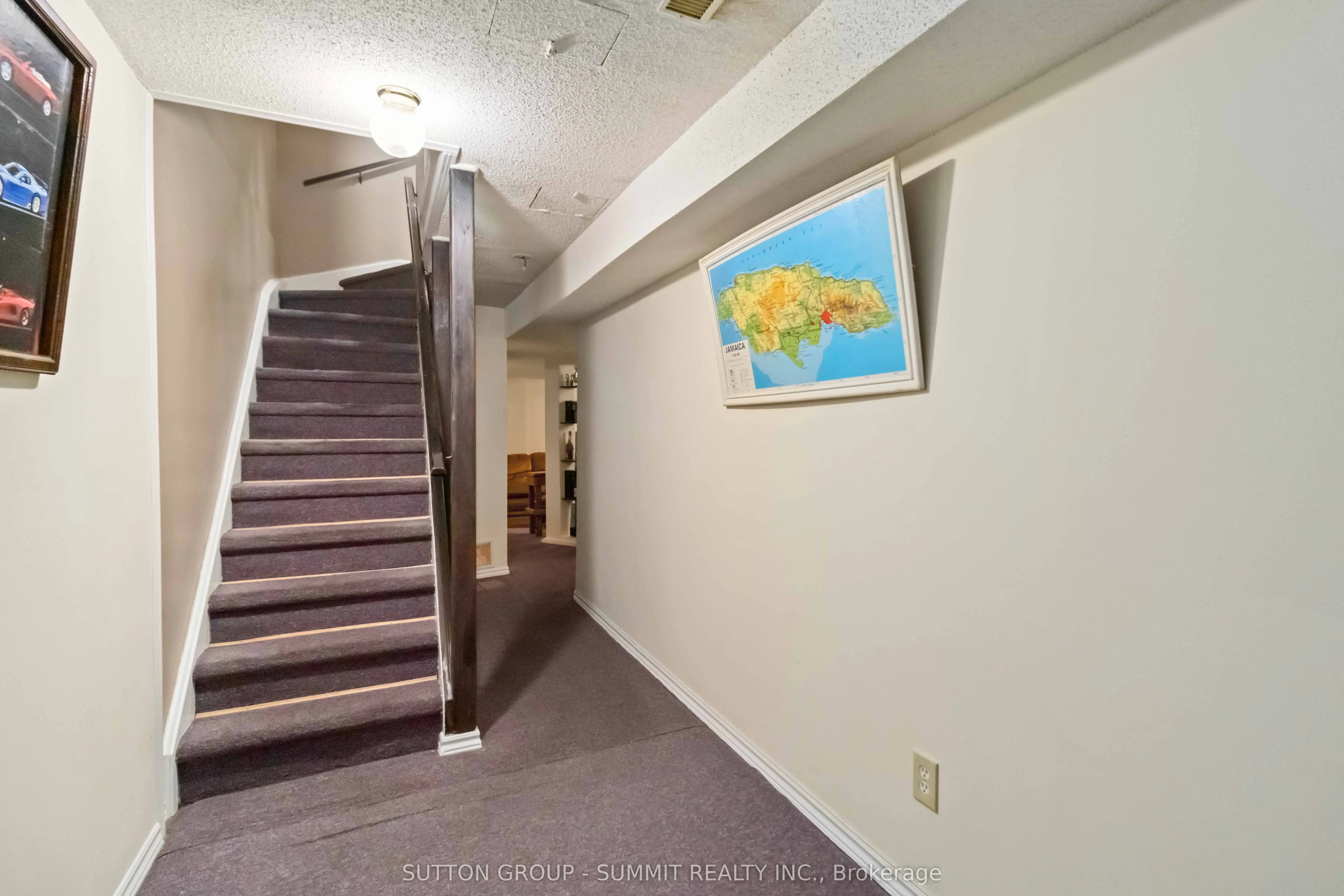 5607 Palmerston Crescent