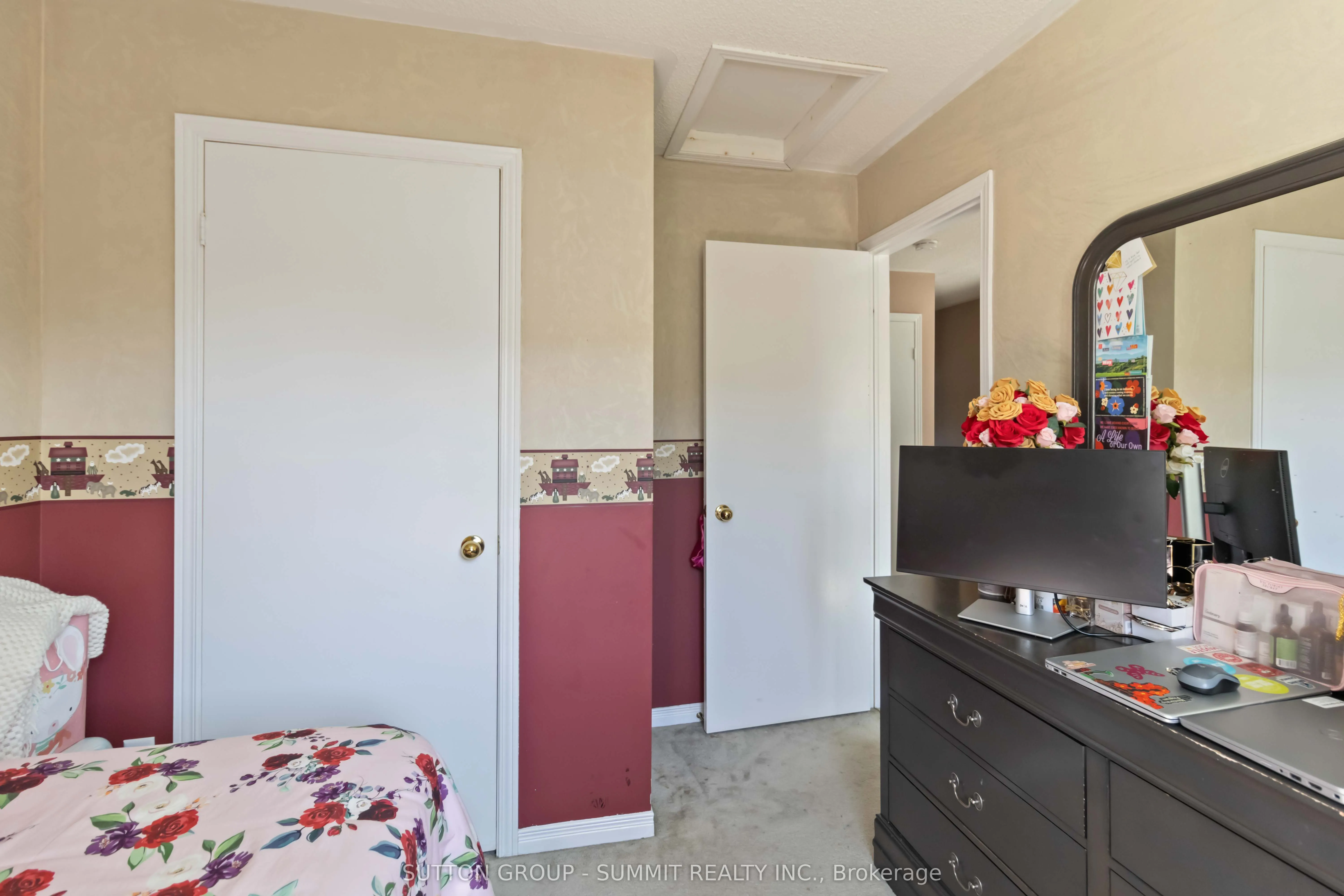 5607 Palmerston Crescent