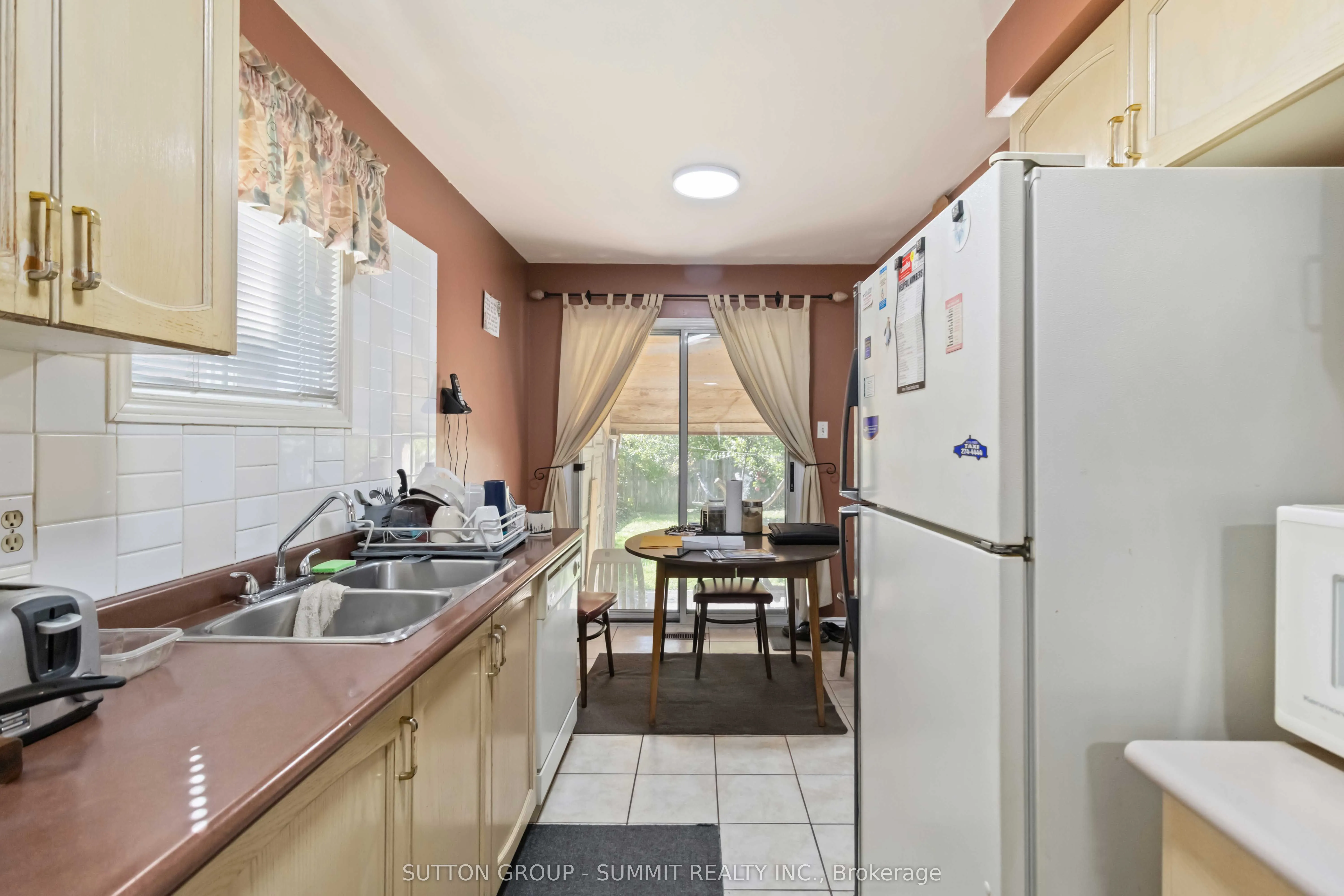 5607 Palmerston Crescent