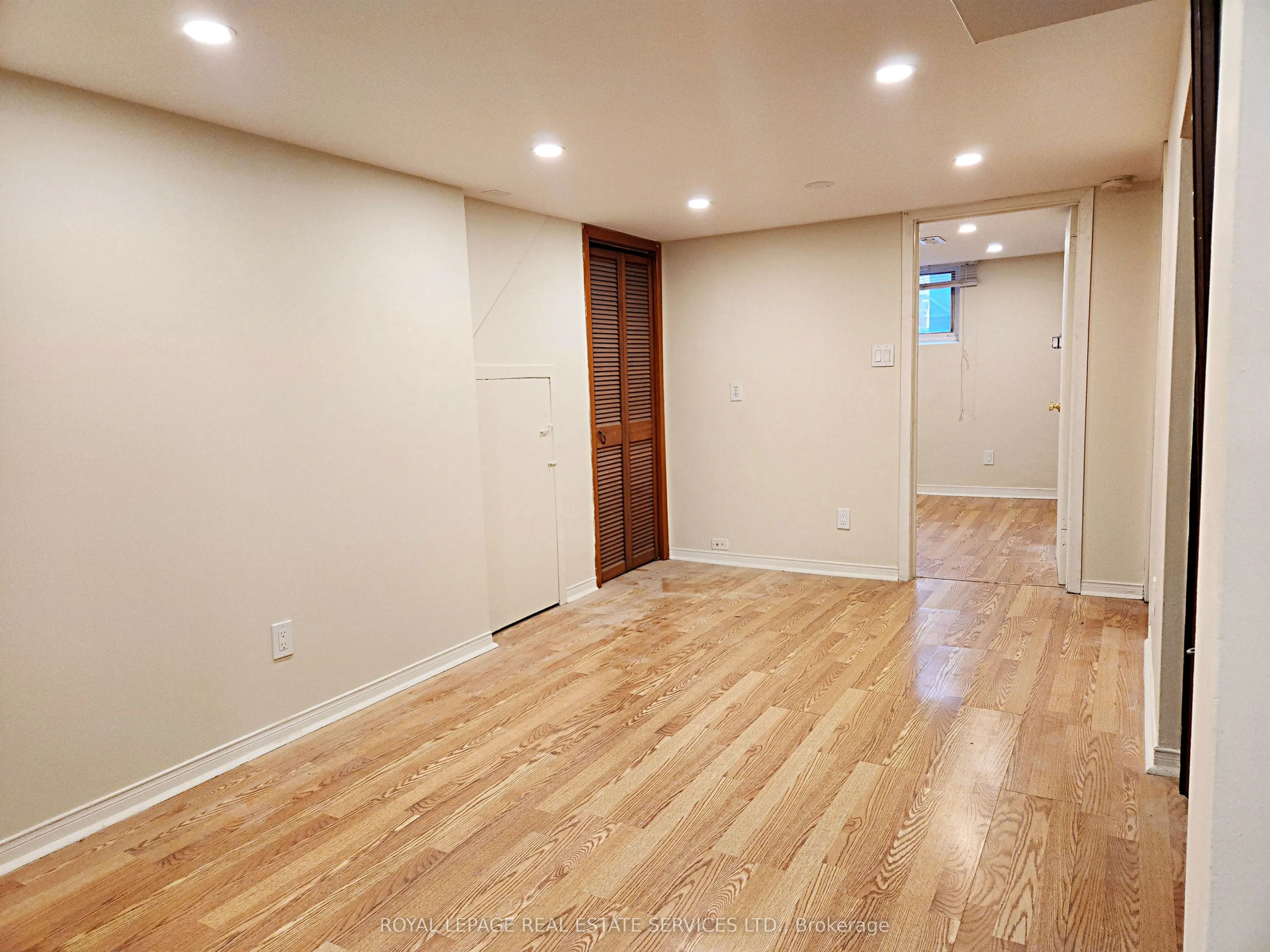 1826 Dufferin Street, #Lower