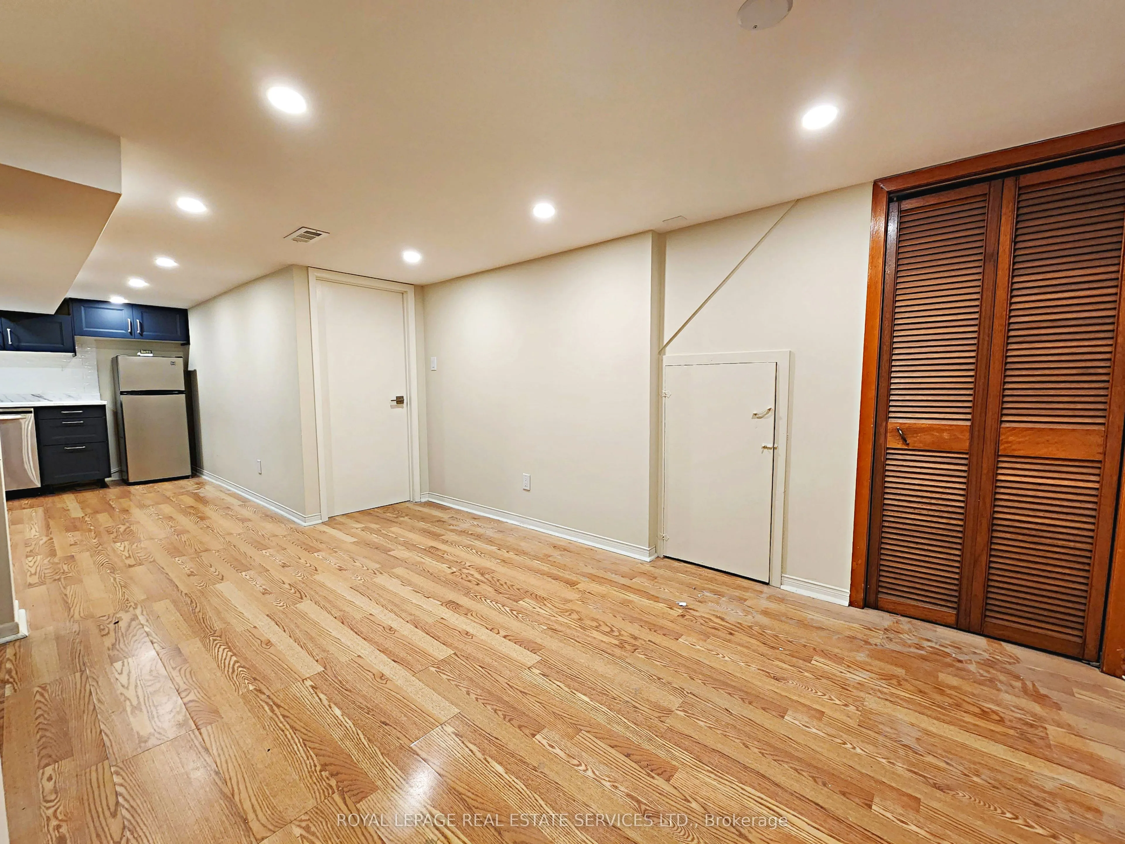 1826 Dufferin Street, #Lower