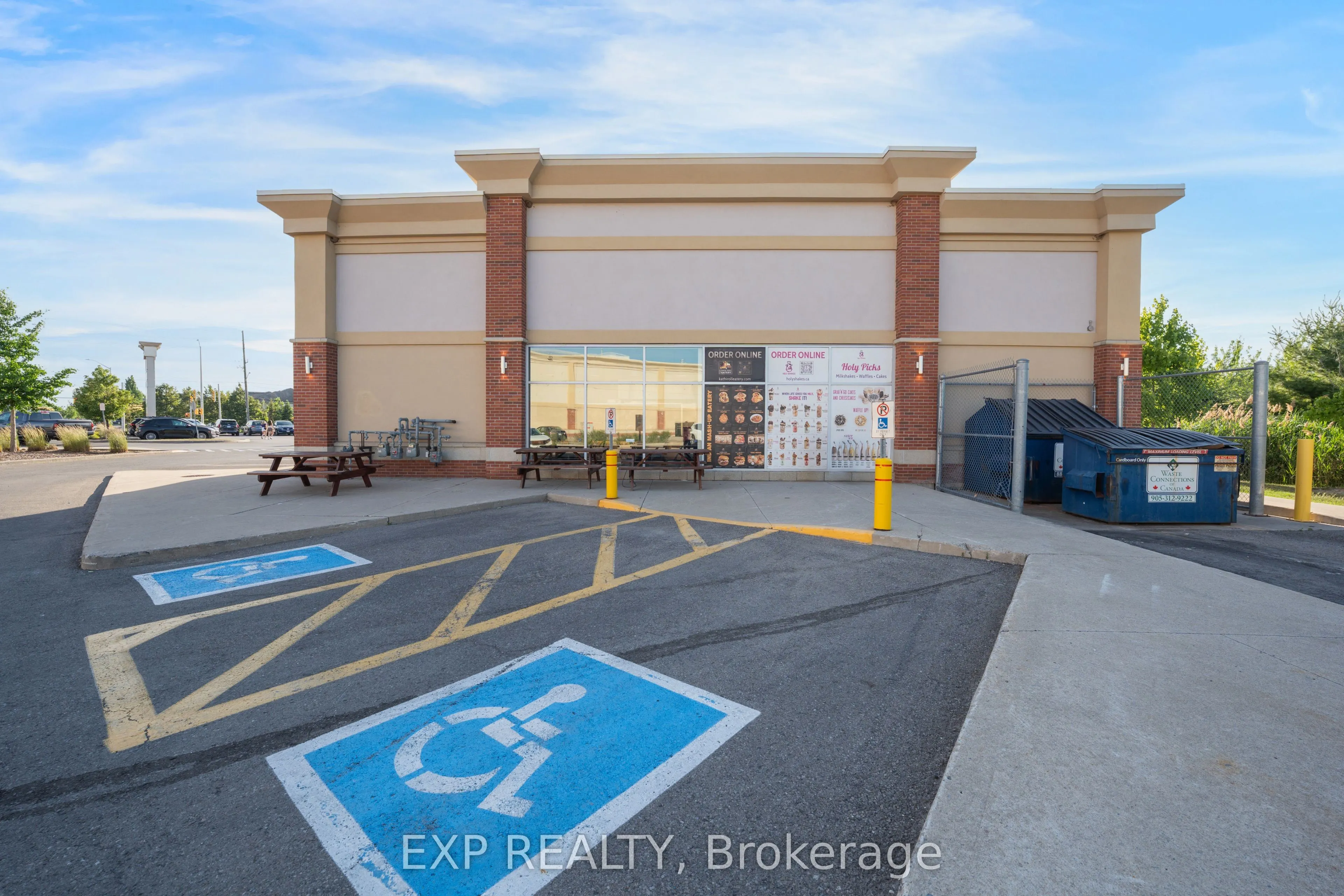 2321 Appleby Line, #H4