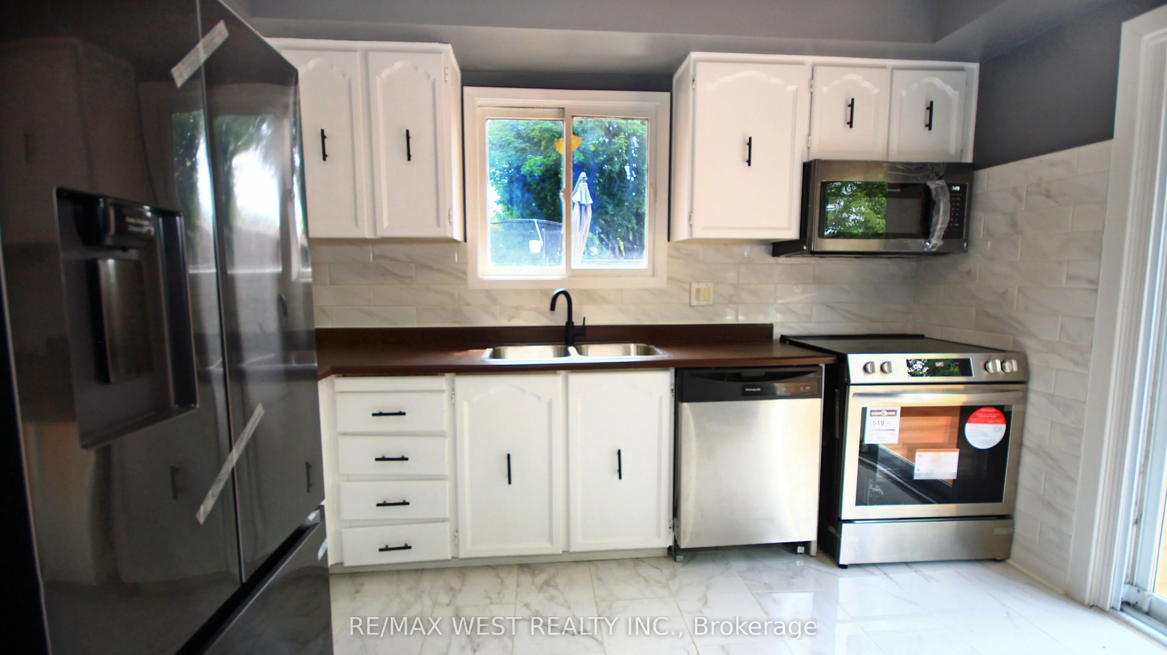 148 Fanshawe Drive