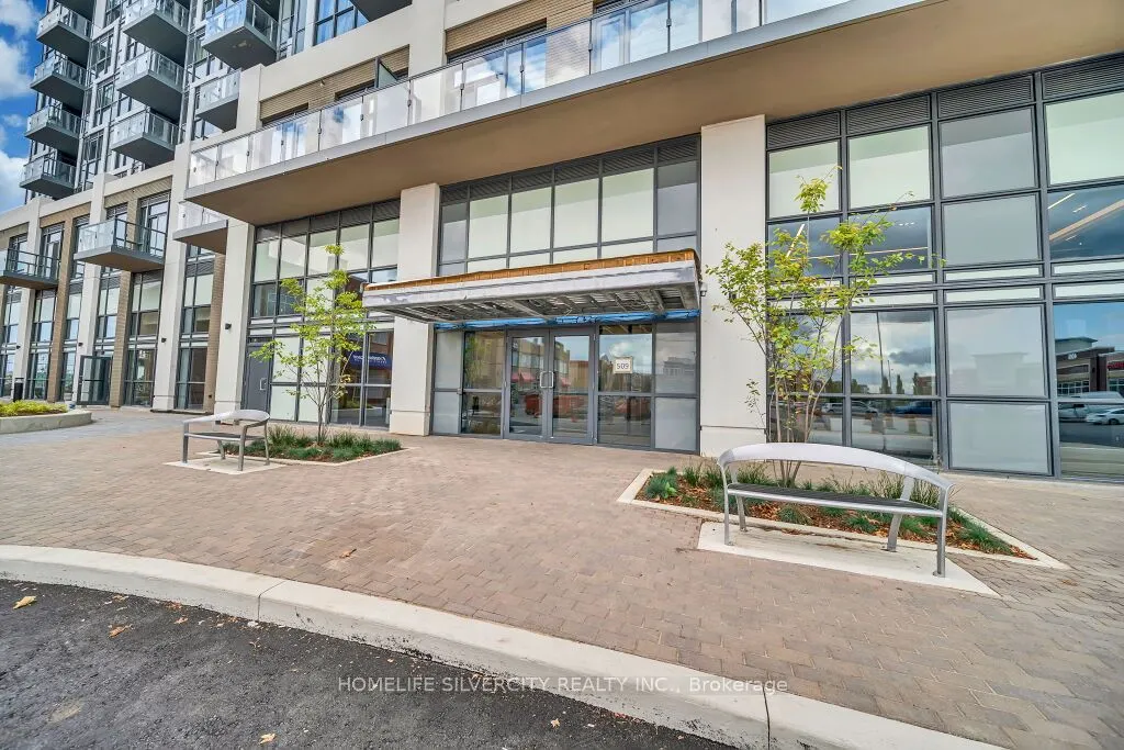509 Dundas Street W, #317