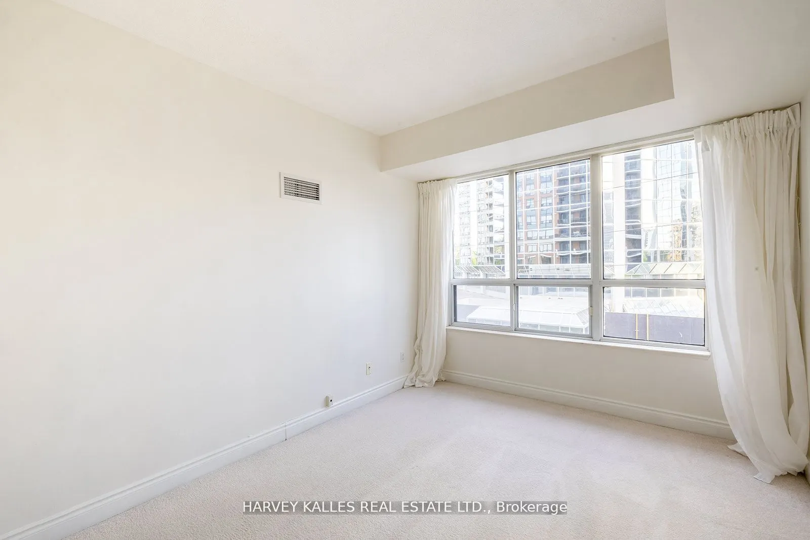 2 Aberfoyle Crescent, #412