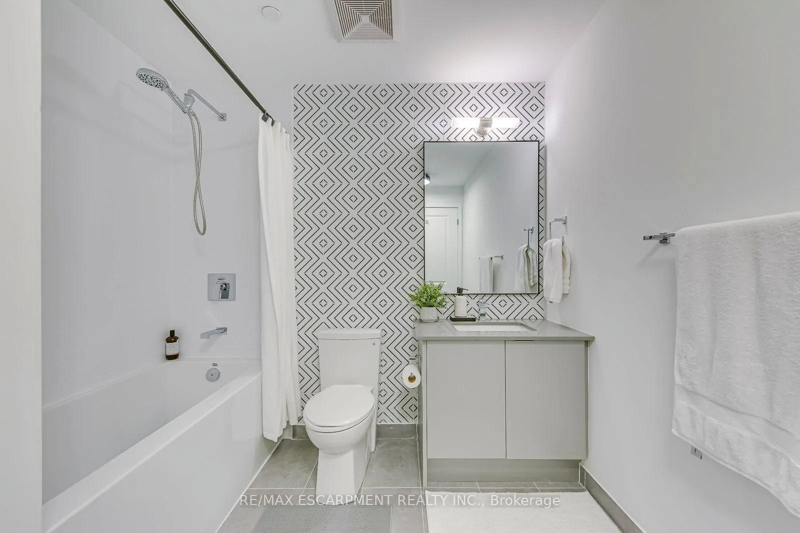 2489 TAUNTON Road, #1120