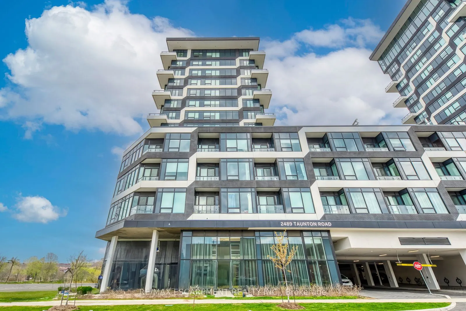 2489 TAUNTON Road, #1120