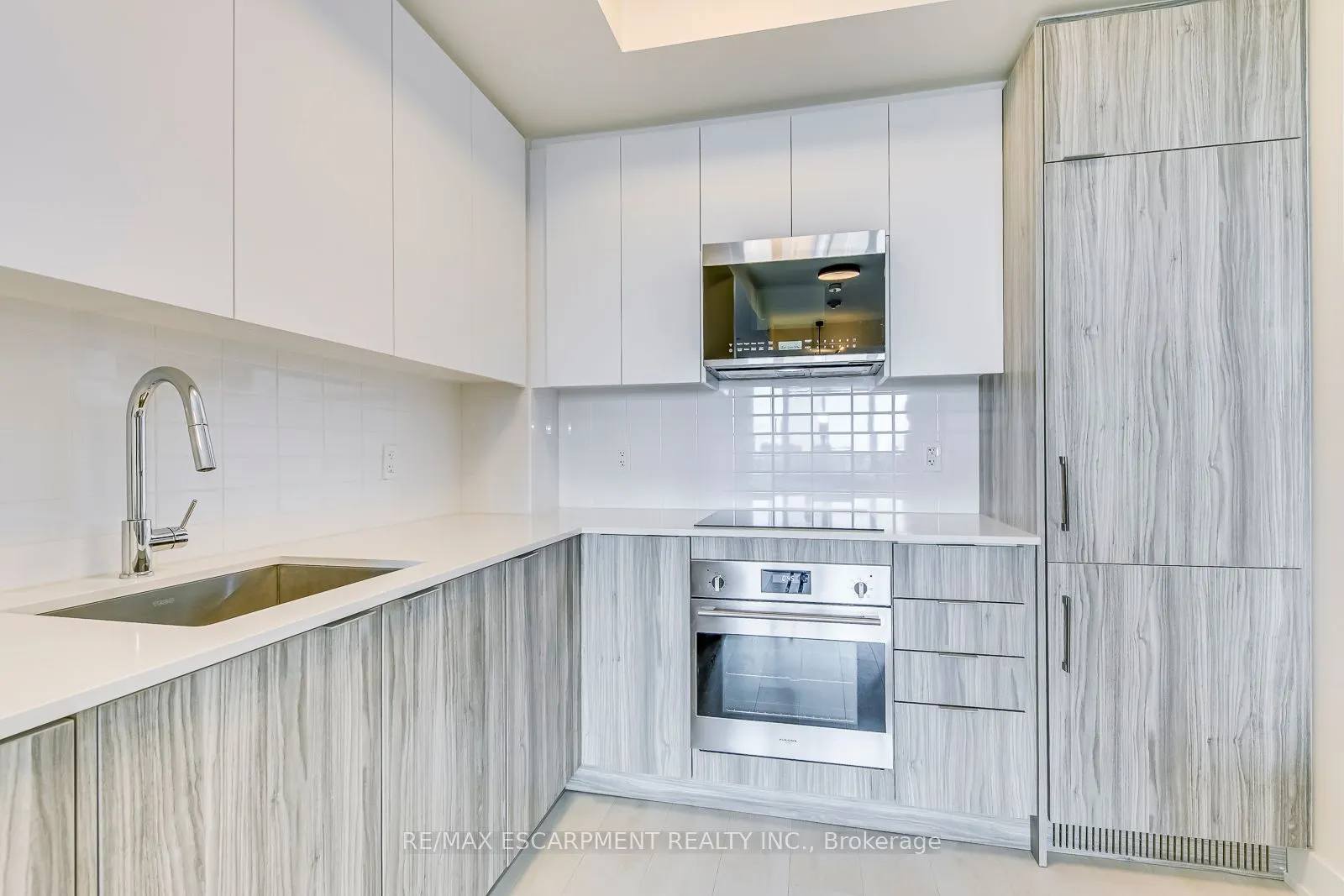 2489 TAUNTON Road, #1120