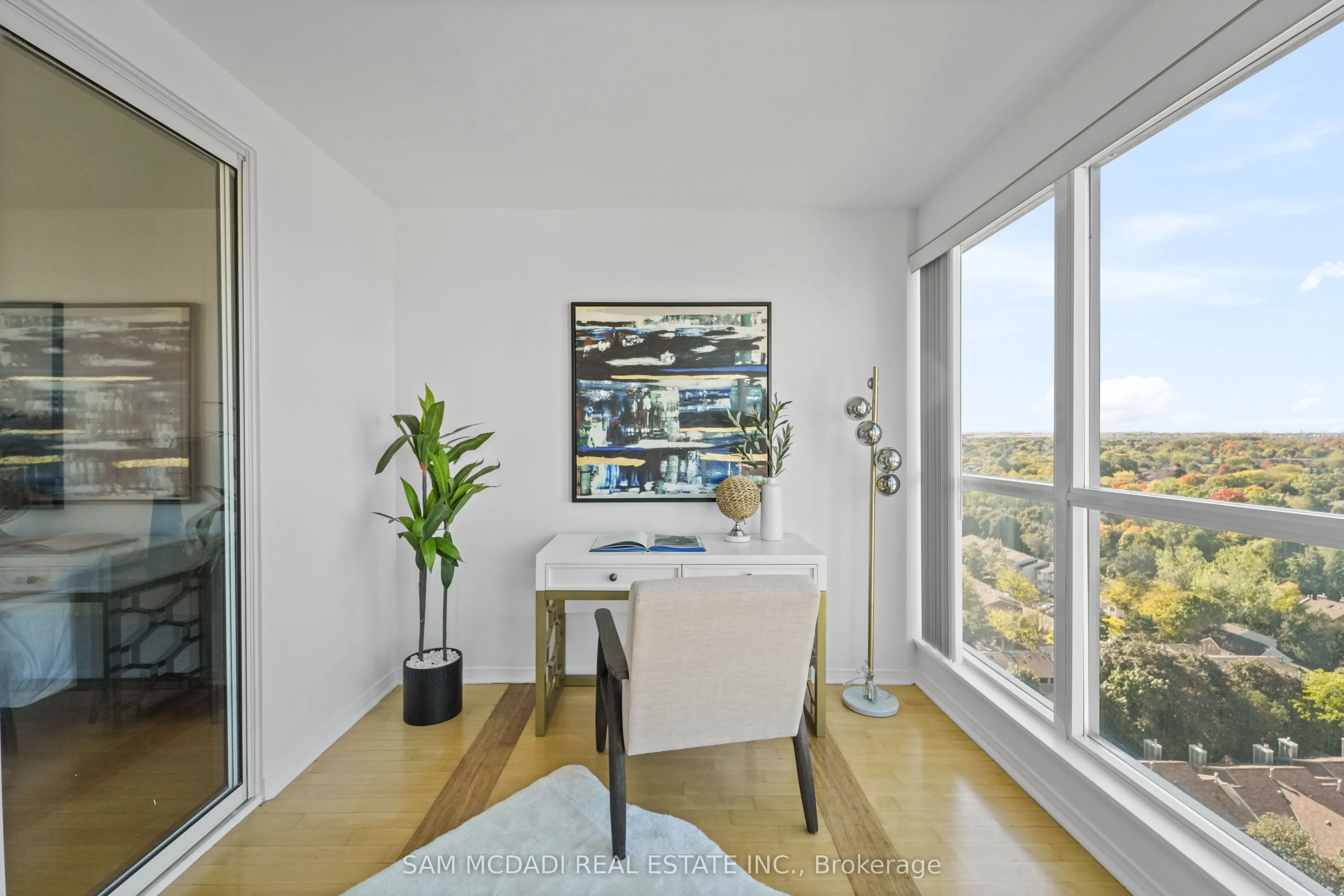 2177 Burnhamthorpe Road W, #1807