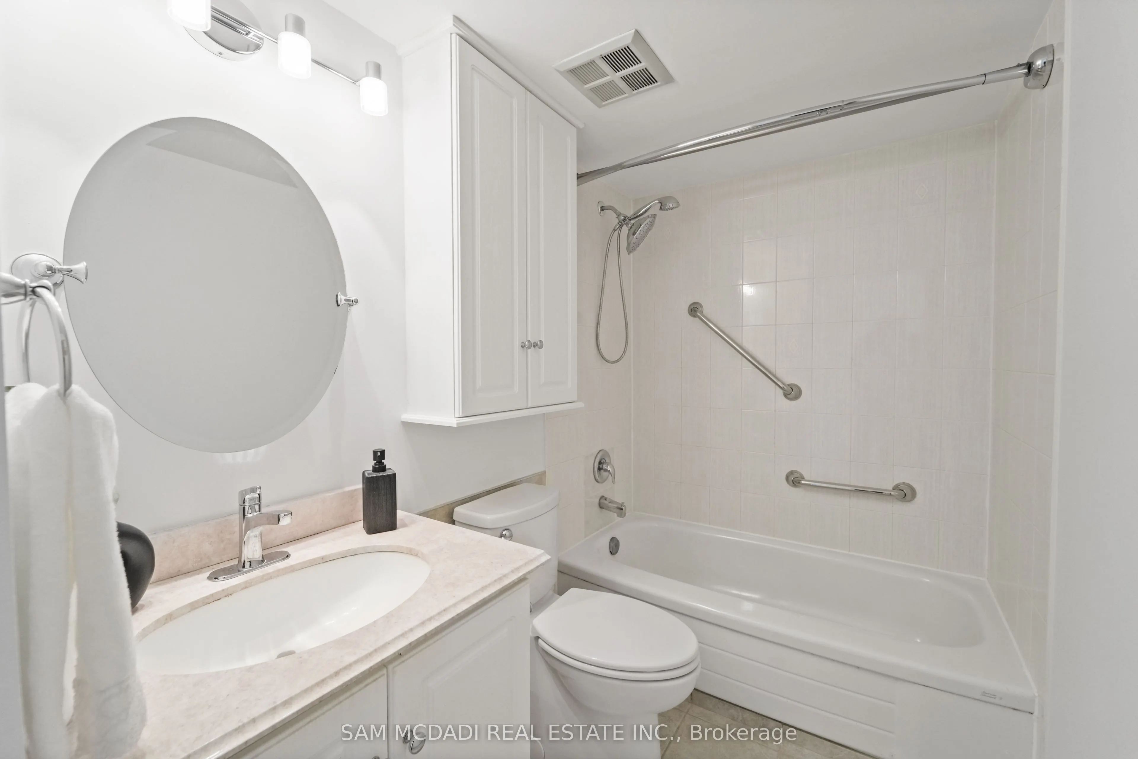 2177 Burnhamthorpe Road W, #1807