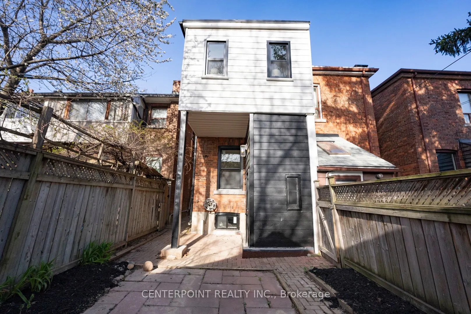 20 Roblocke Avenue, #Main