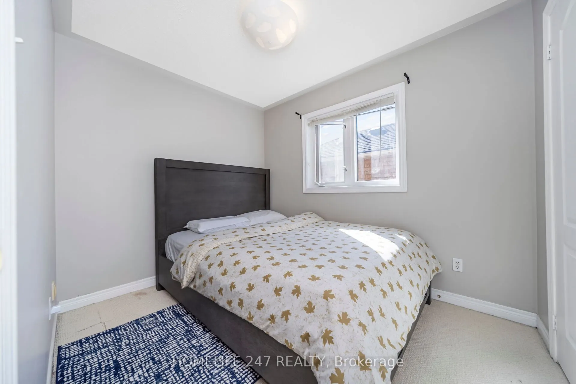 638 Madame Street