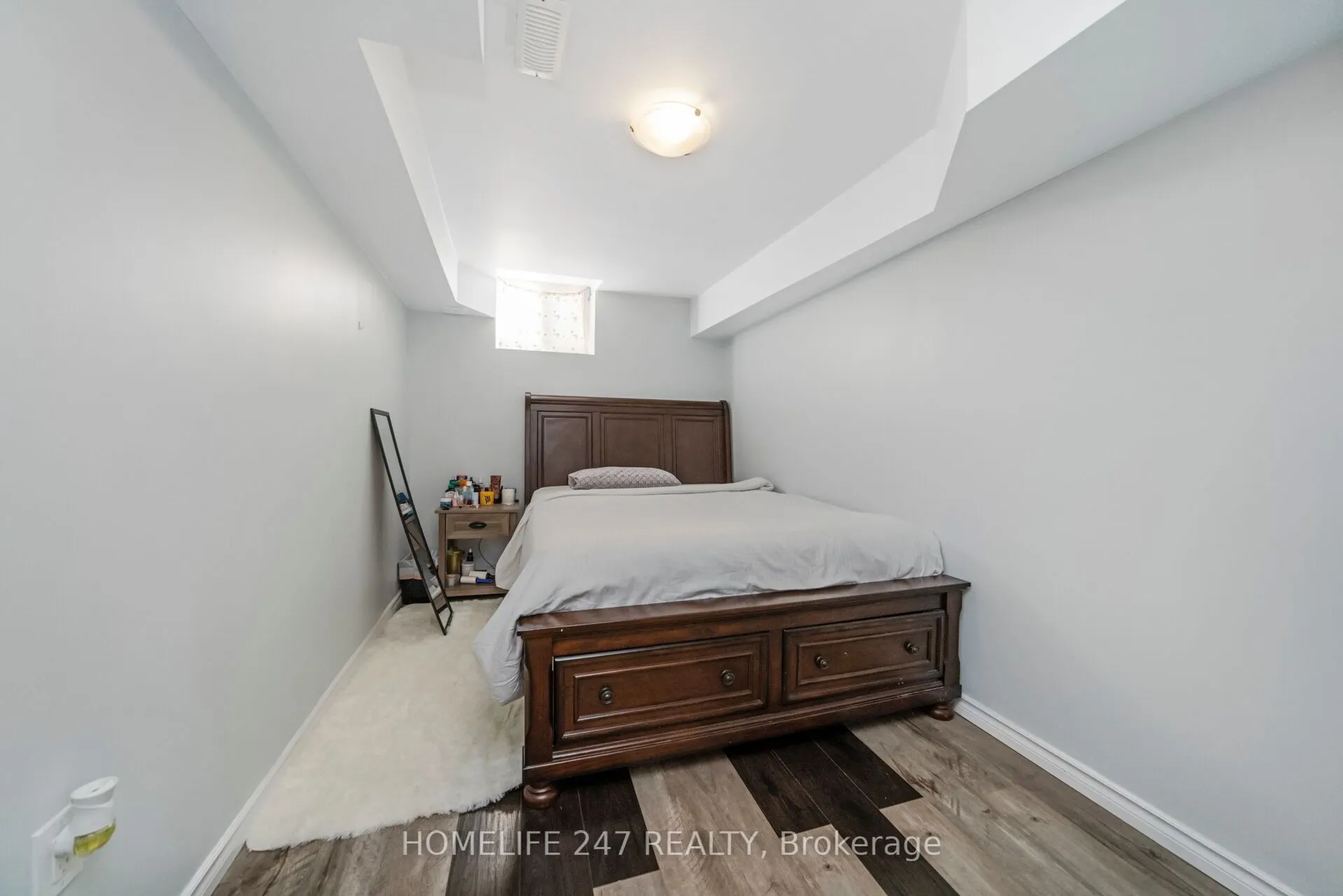 638 Madame Street