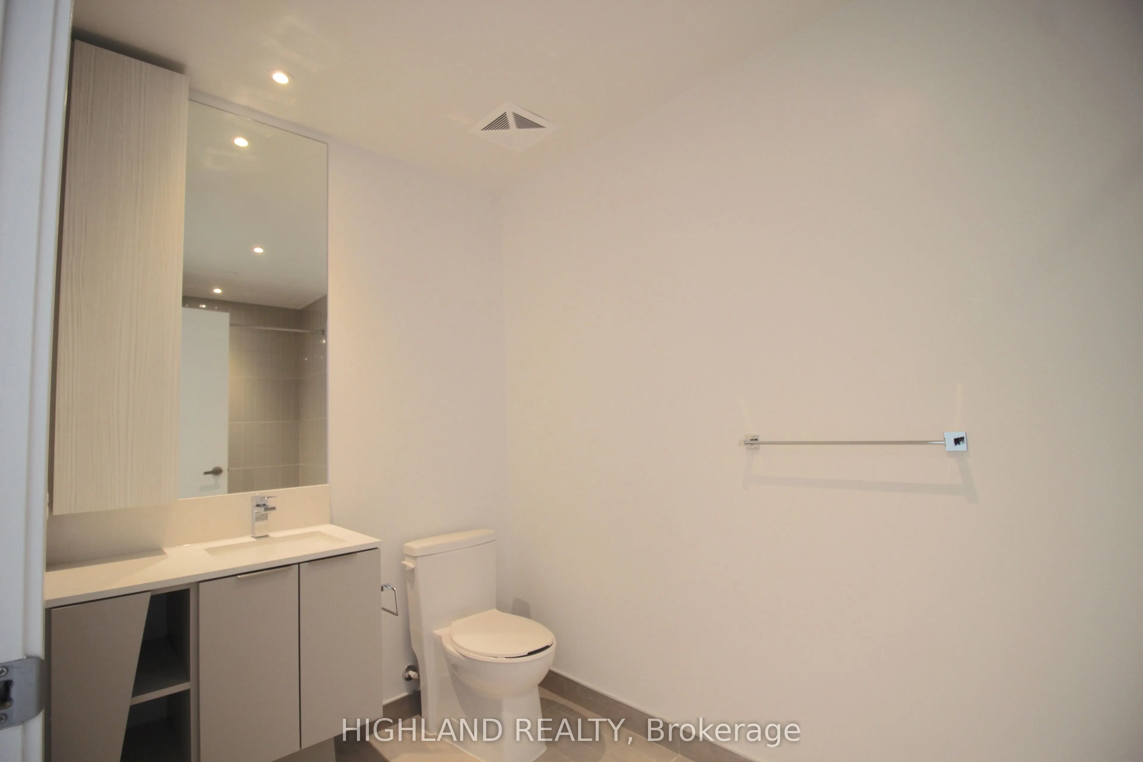 3900 Confederation Parkway, #1212