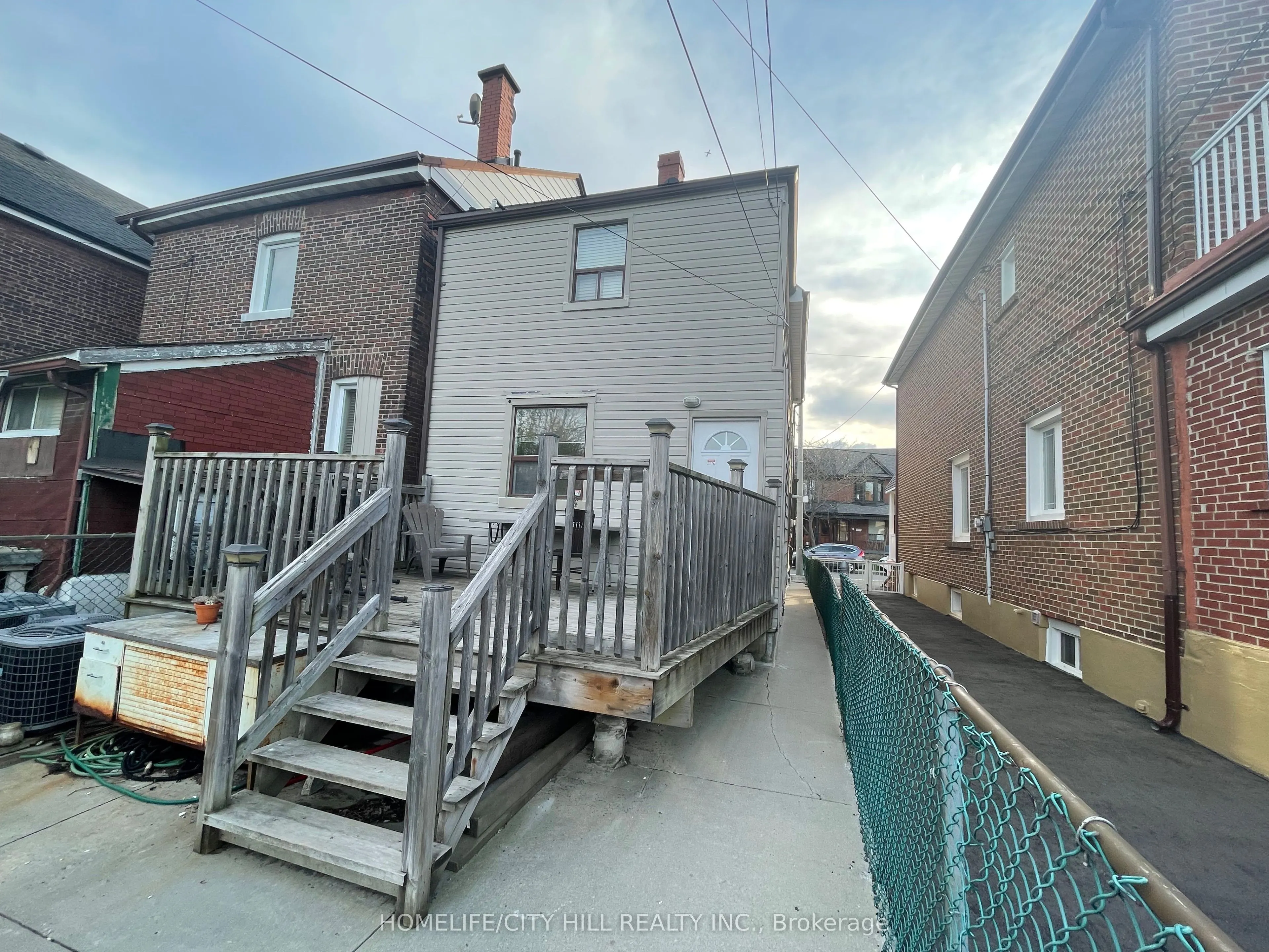 71 Russett Avenue