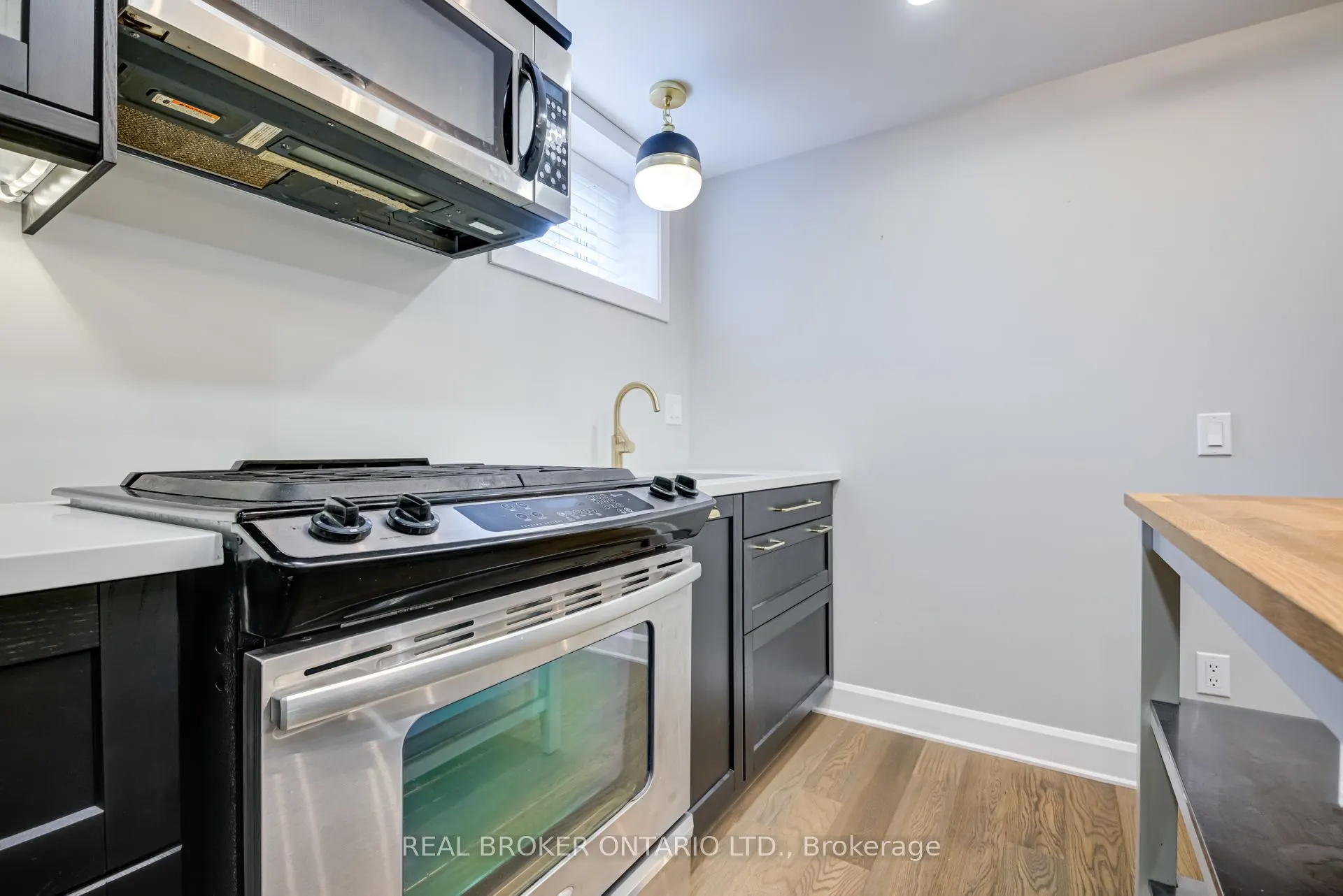 186 Jeffrey Avenue, #Lower