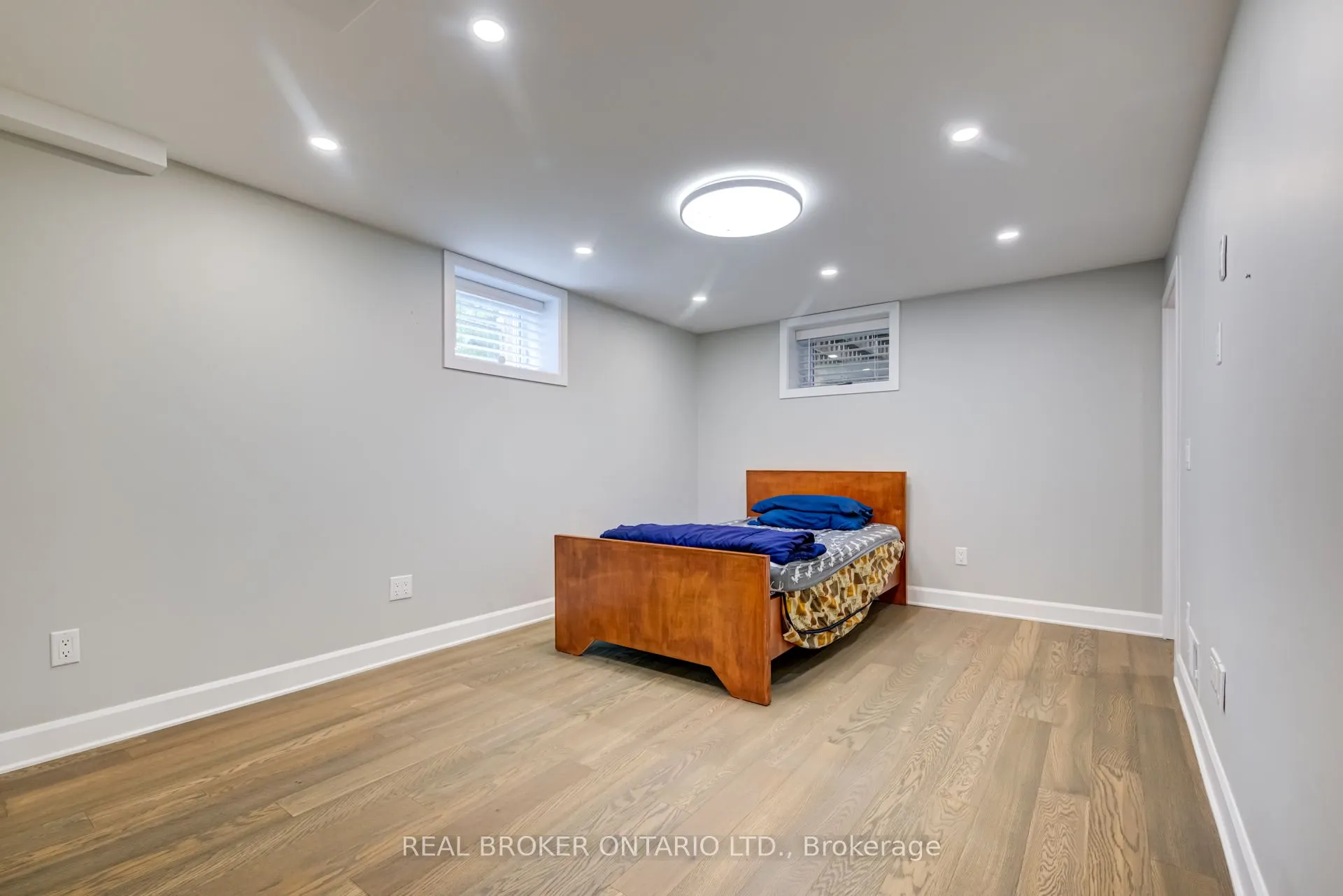 186 Jeffrey Avenue, #Lower