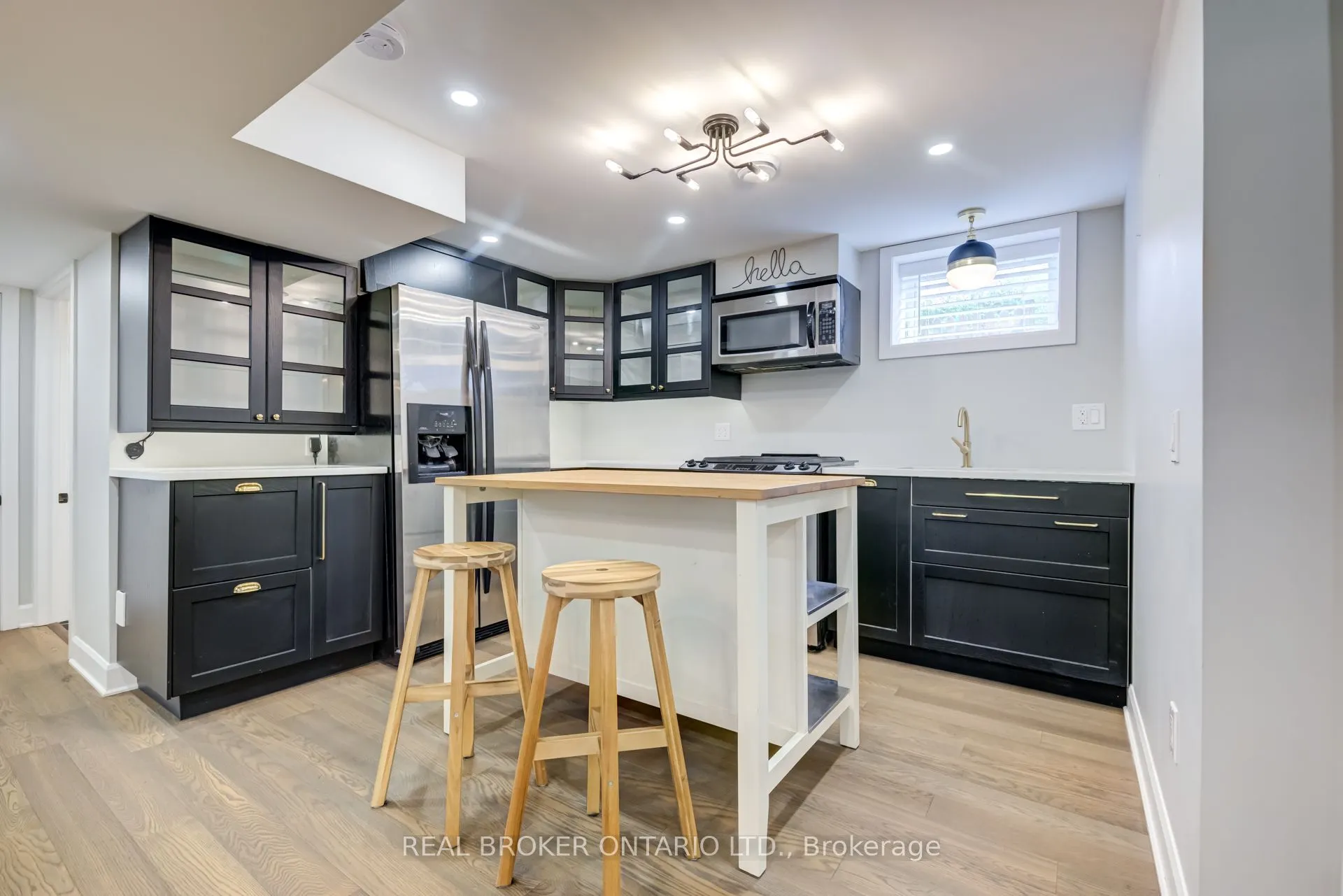 186 Jeffrey Avenue, #Lower