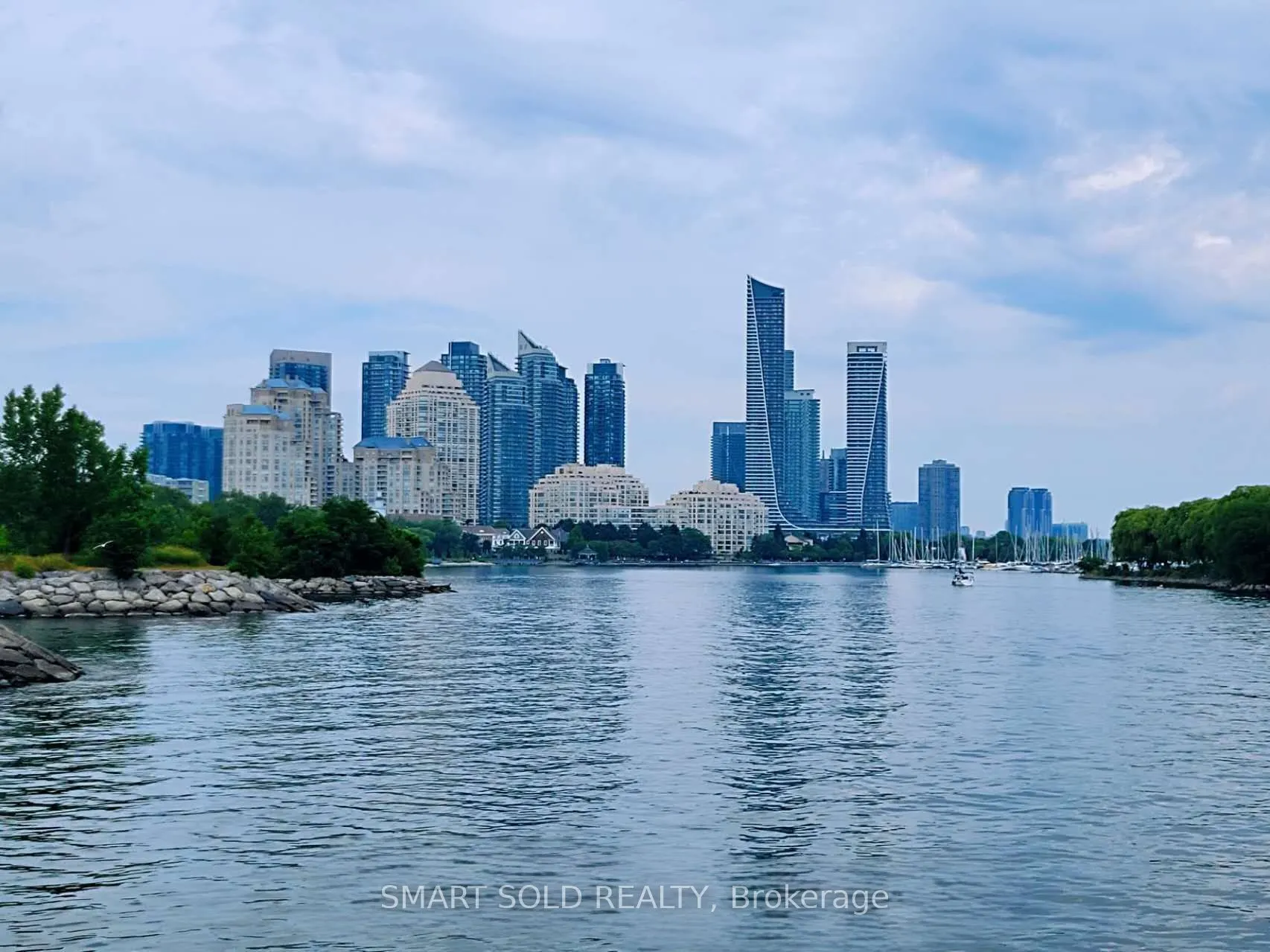 39 Annie Craig Drive, #1206