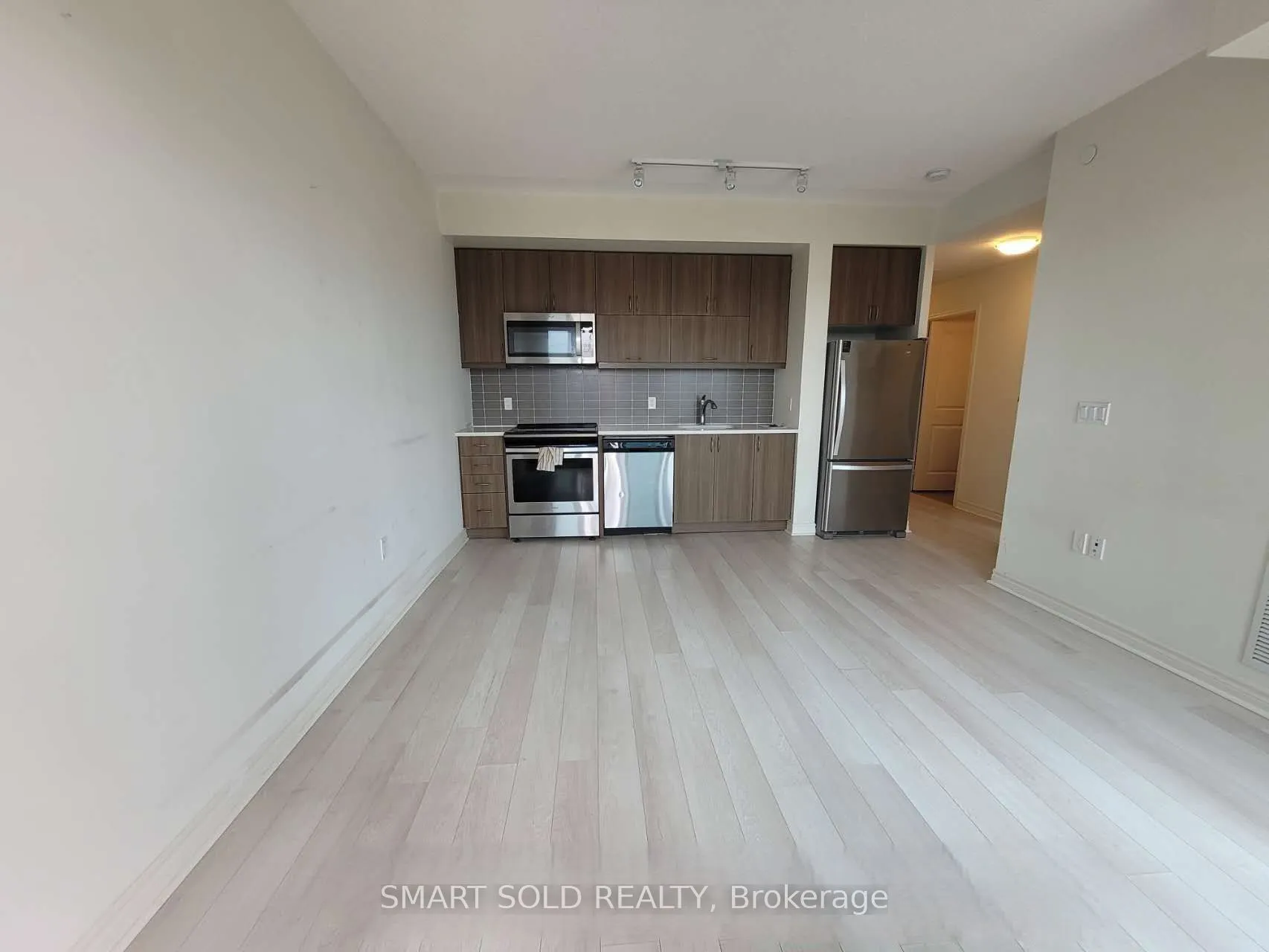 39 Annie Craig Drive, #1206