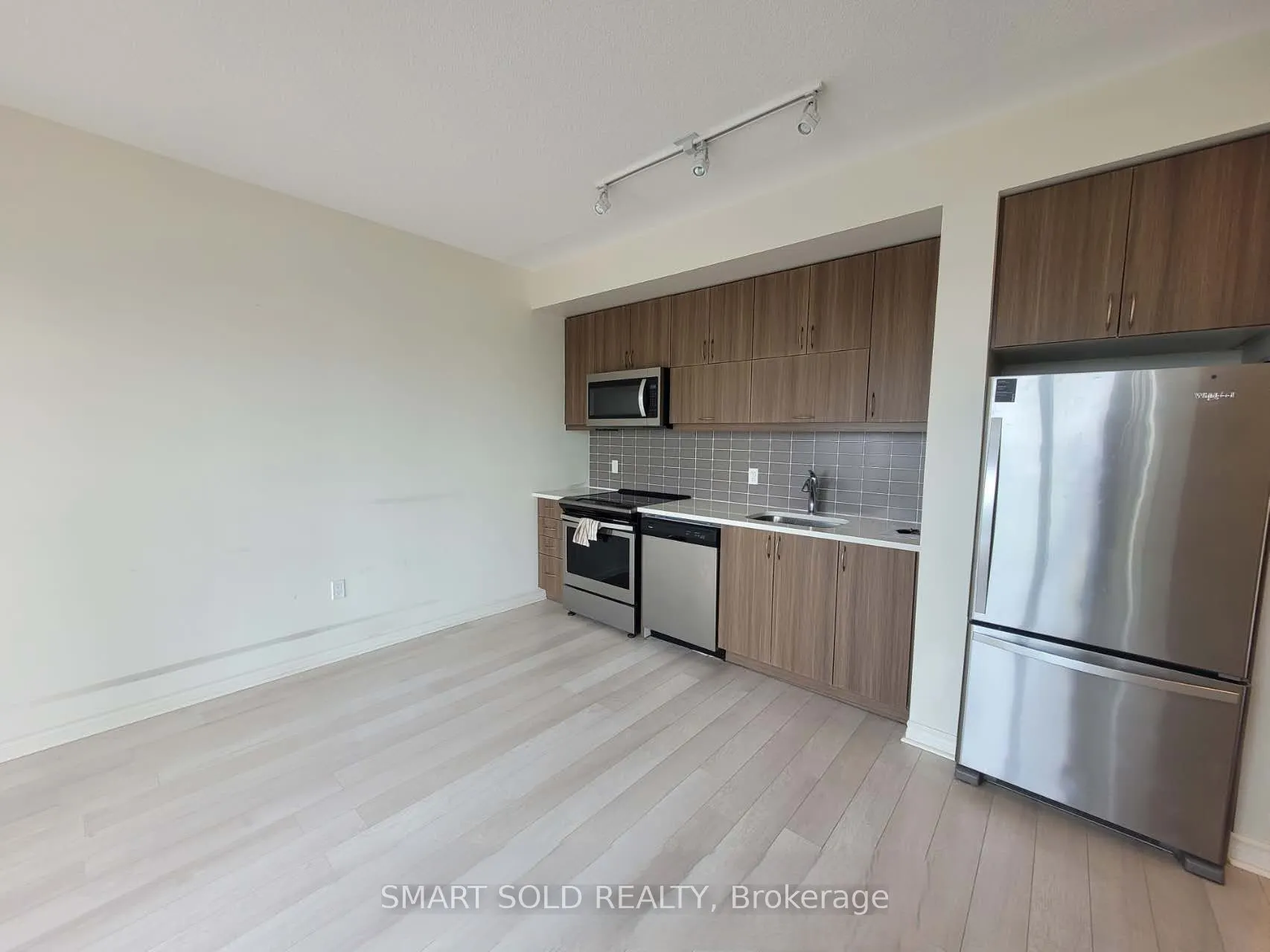 39 Annie Craig Drive, #1206