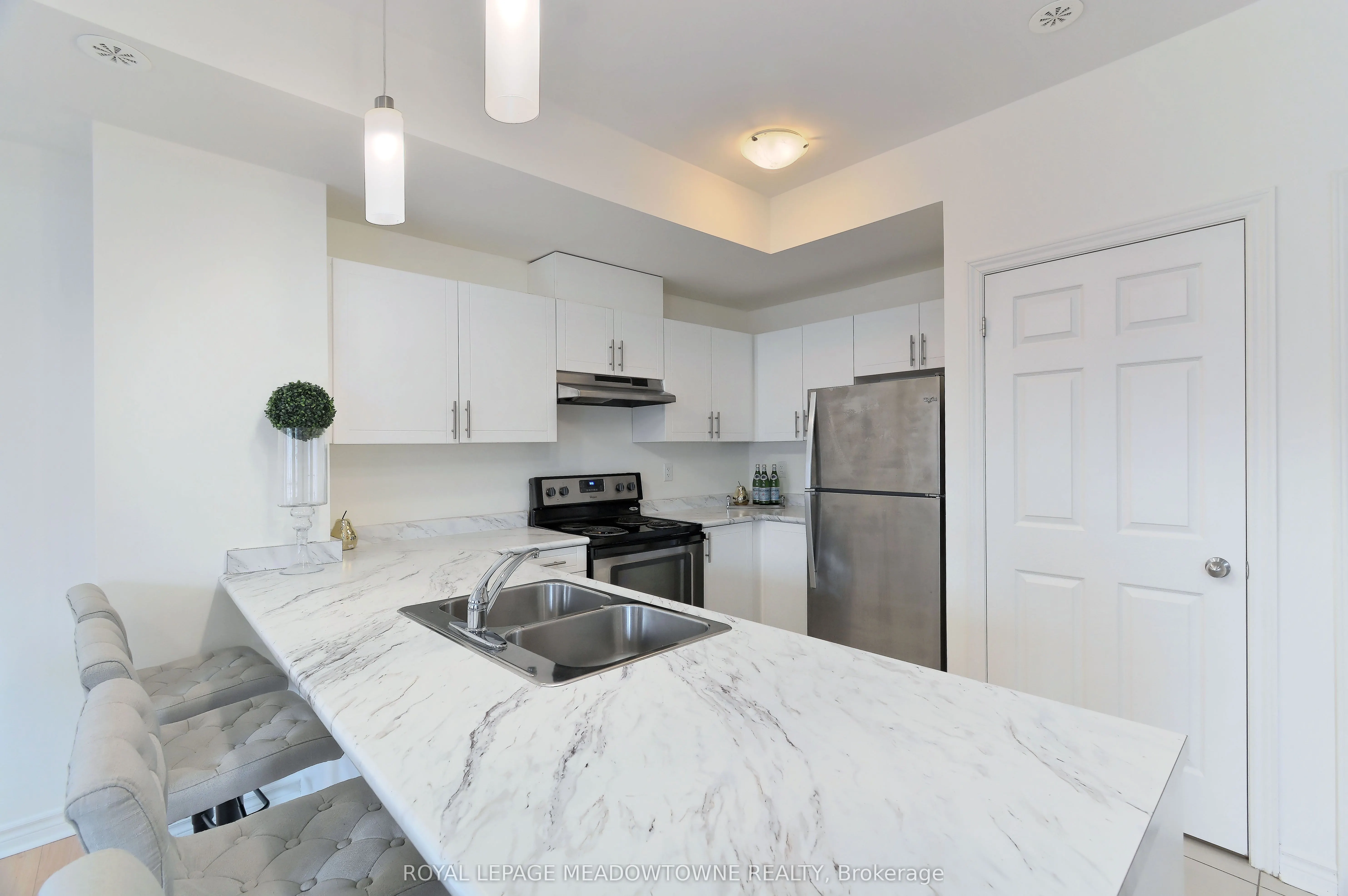 2420 Baronwood Drive, #1704