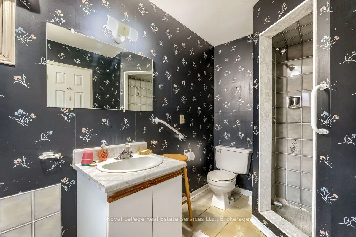 101 Waldie Road