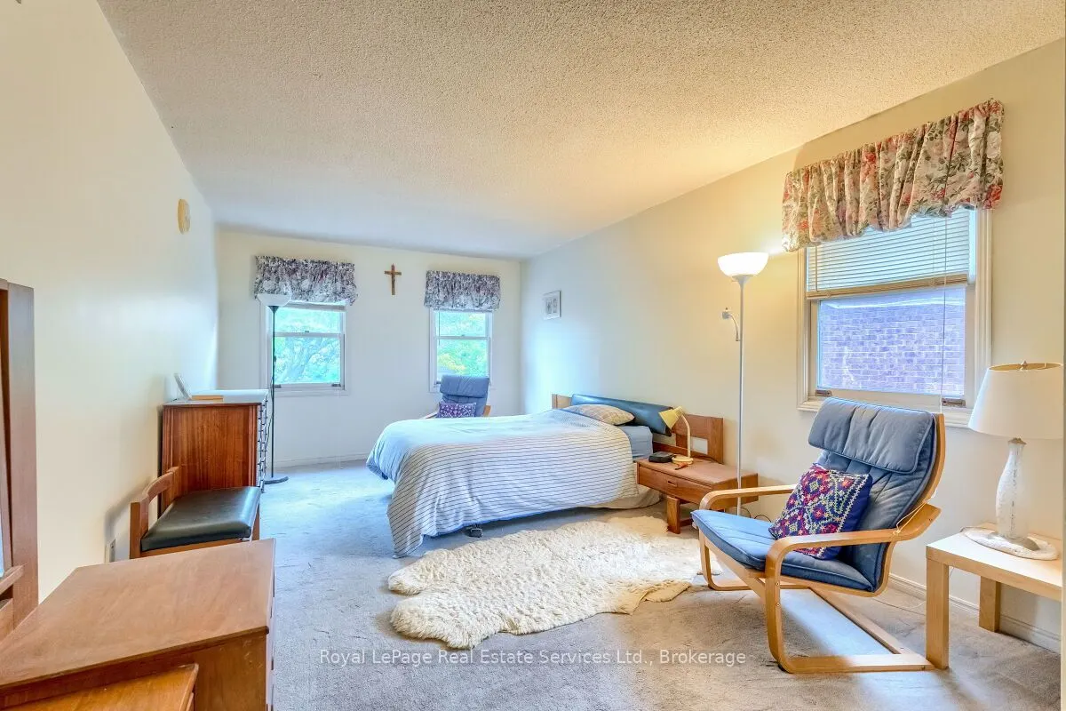 101 Waldie Road