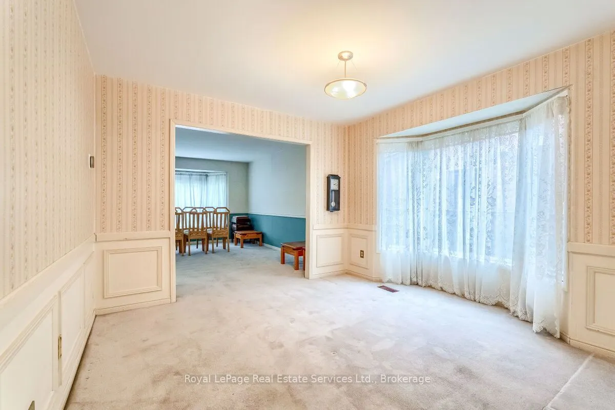 101 Waldie Road