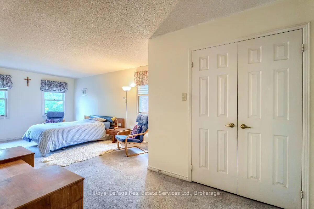 101 Waldie Road