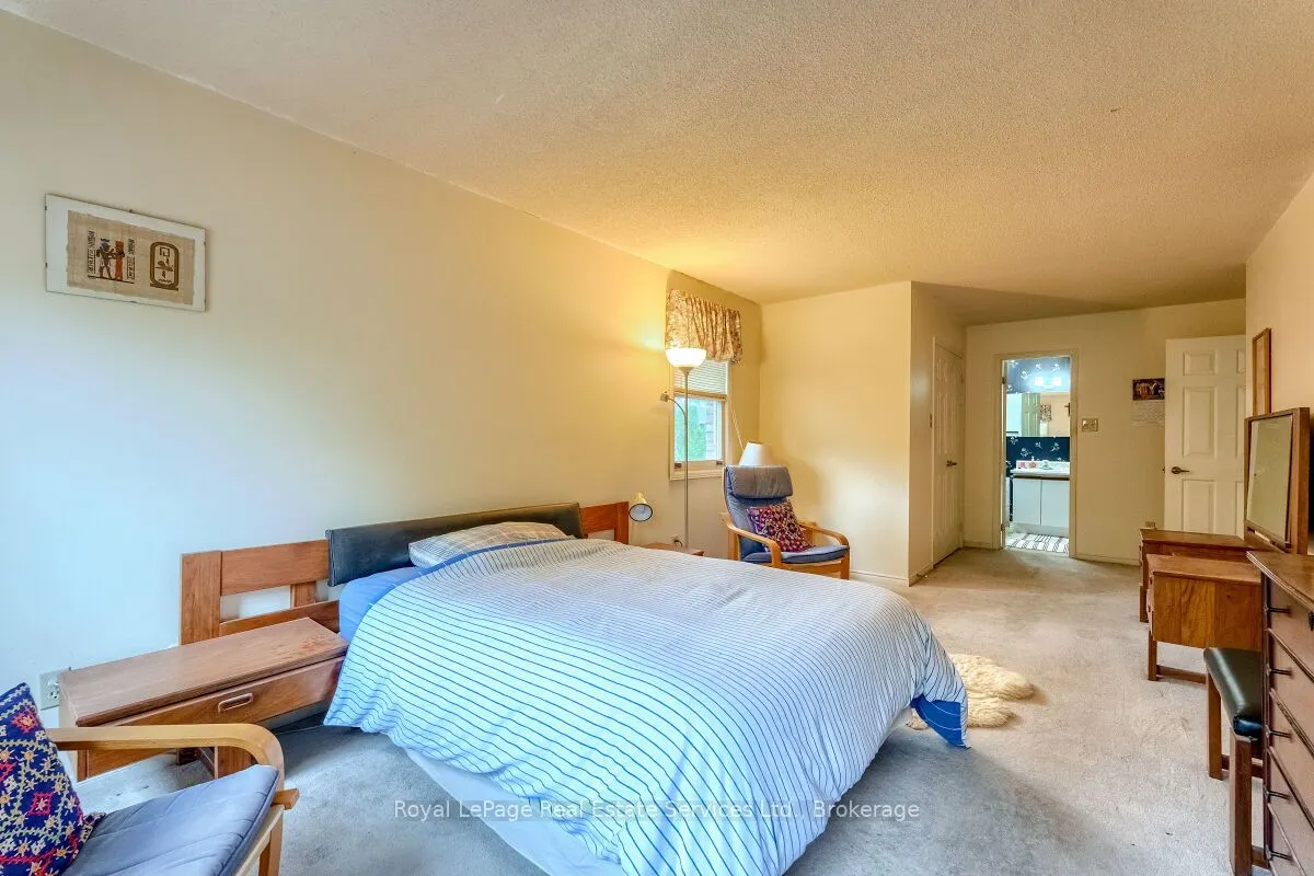 101 Waldie Road