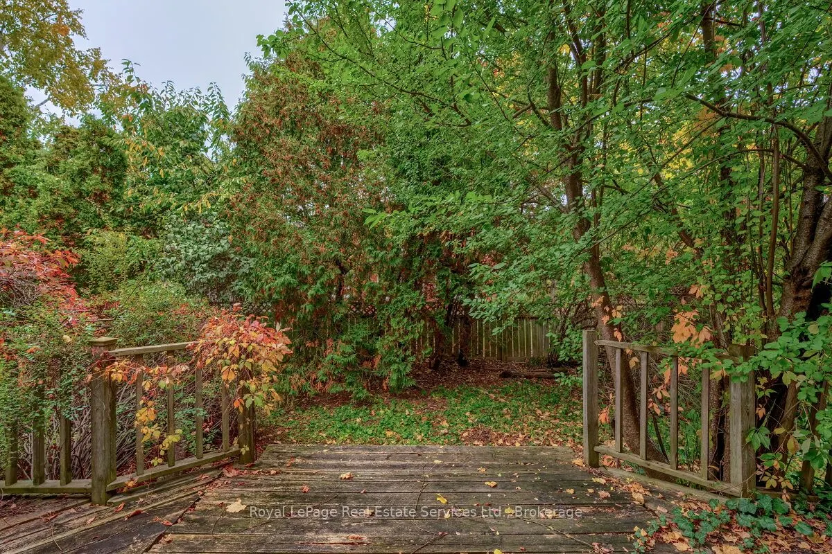 101 Waldie Road