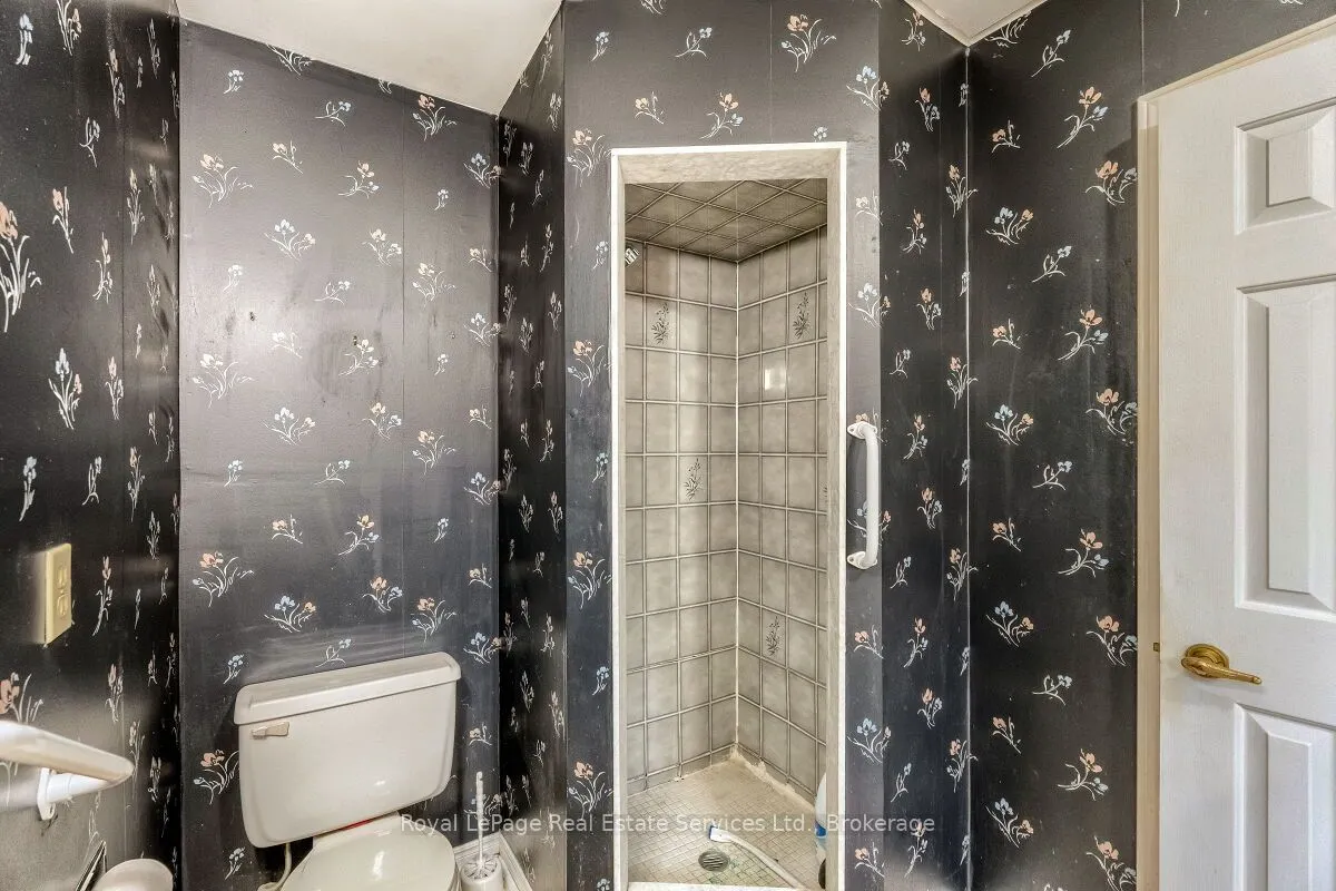 101 Waldie Road