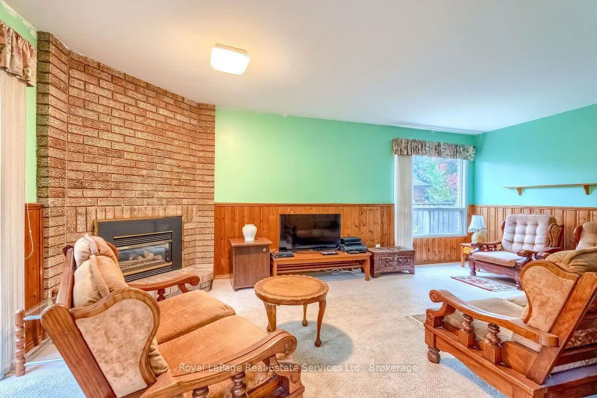 101 Waldie Road