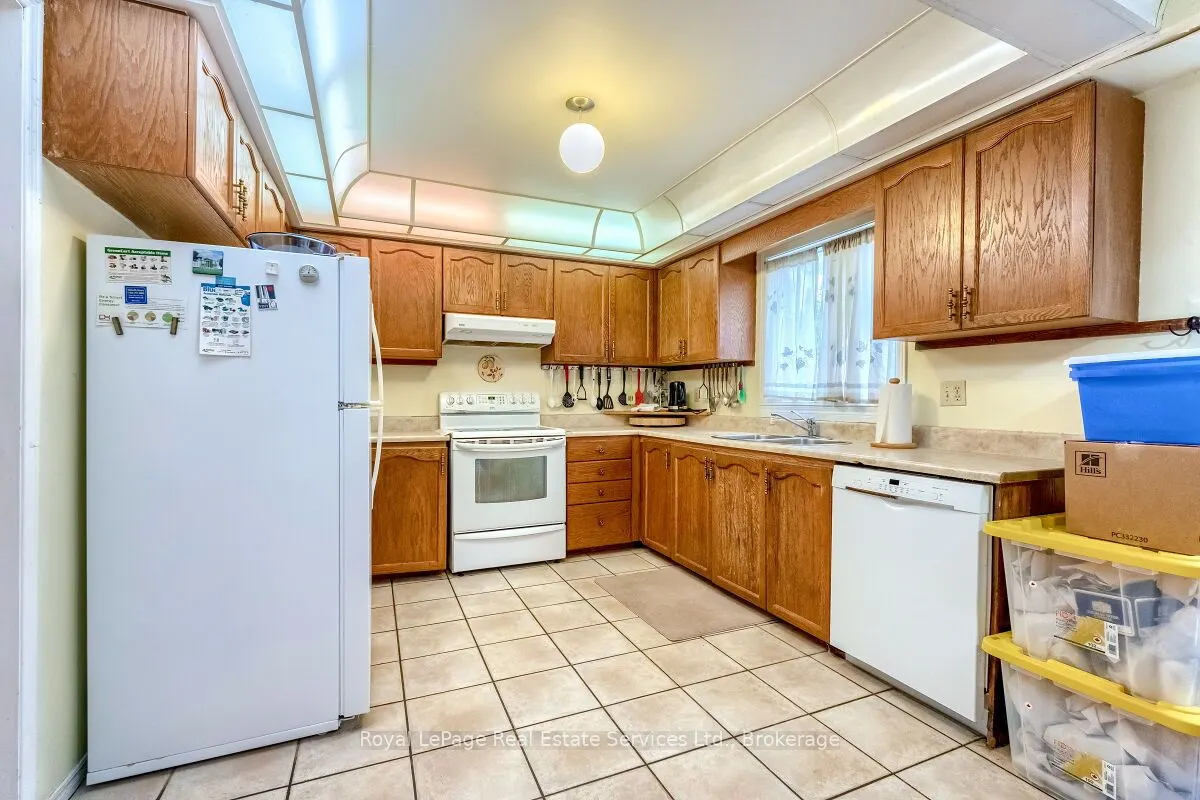 101 Waldie Road