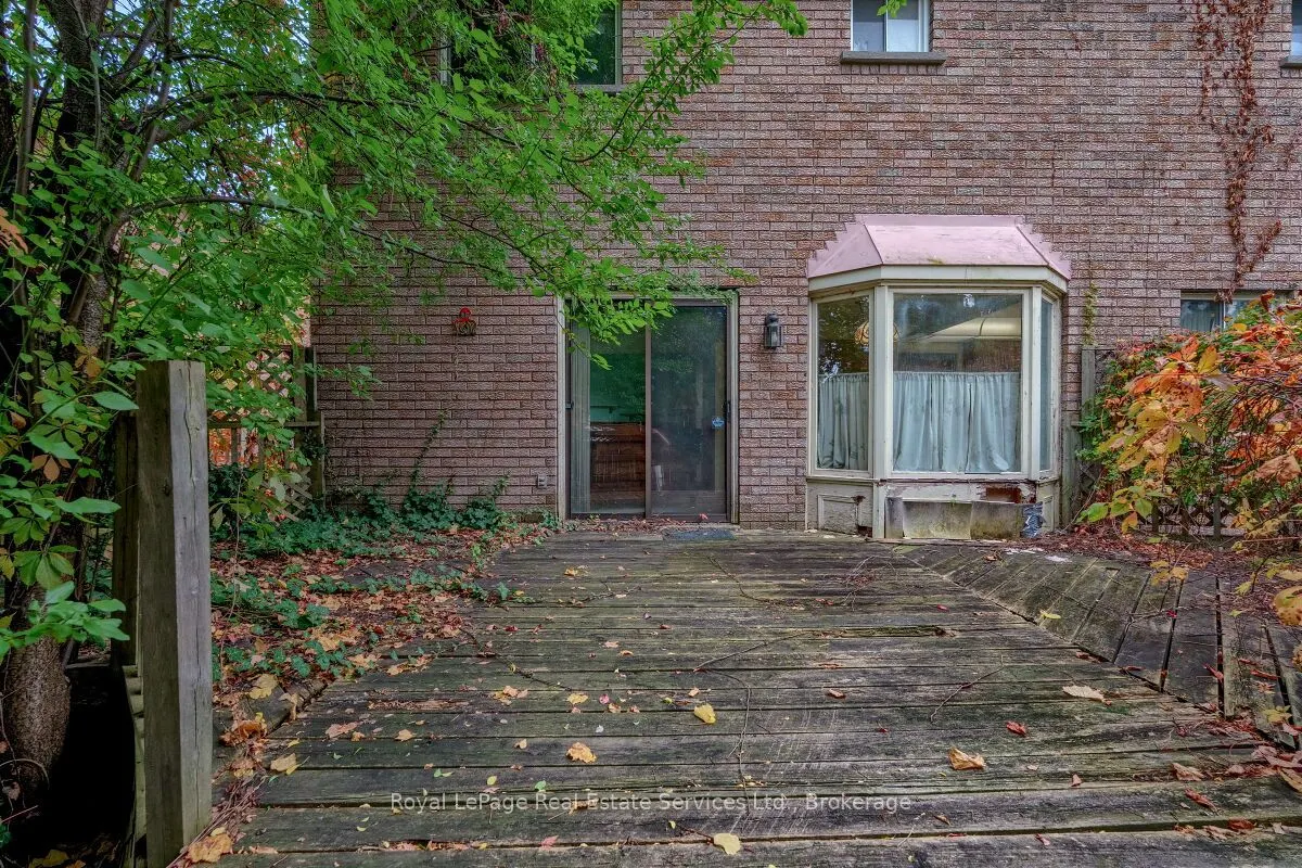 101 Waldie Road