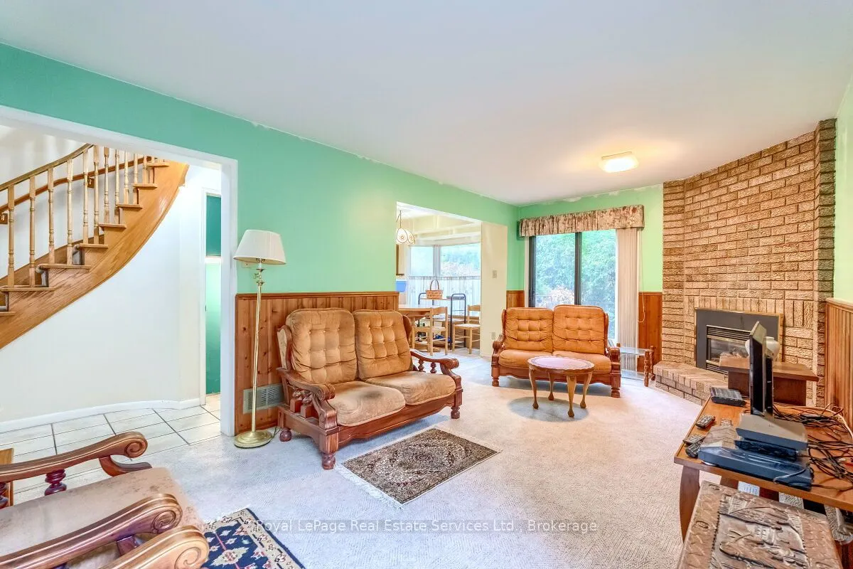 101 Waldie Road