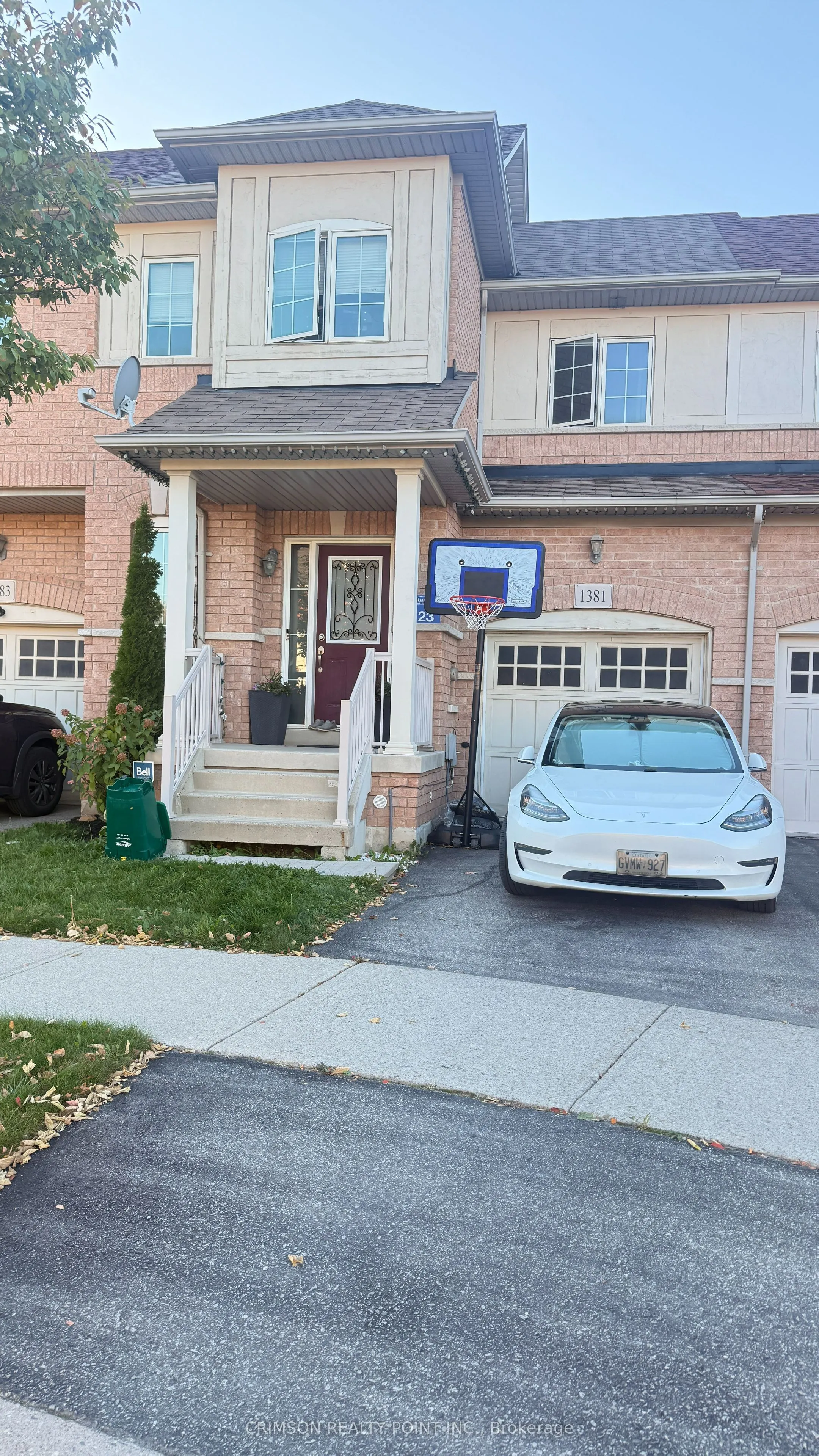 1381 Brandon Terrace