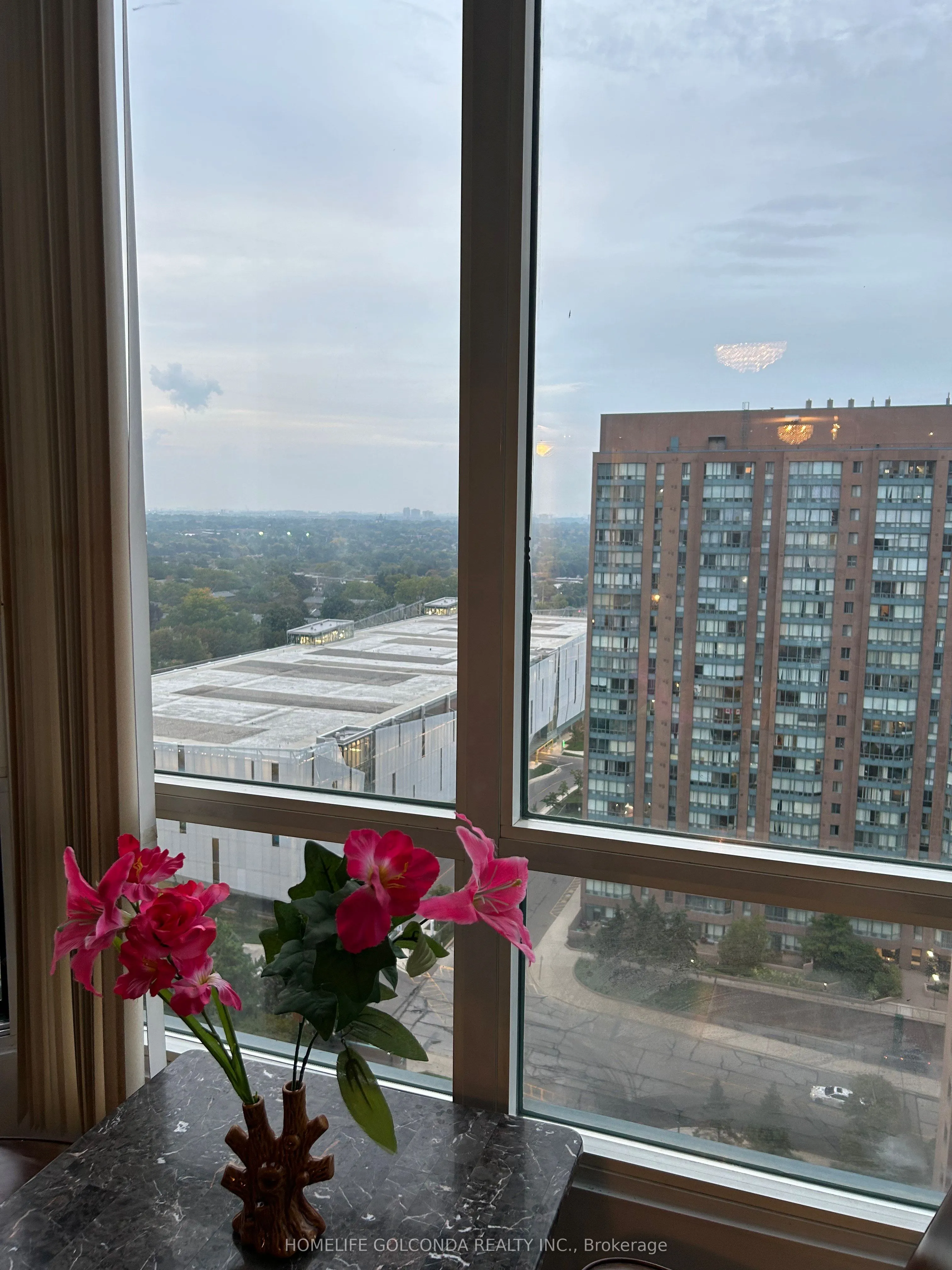 155 Hillcrest Avenue E, #2116