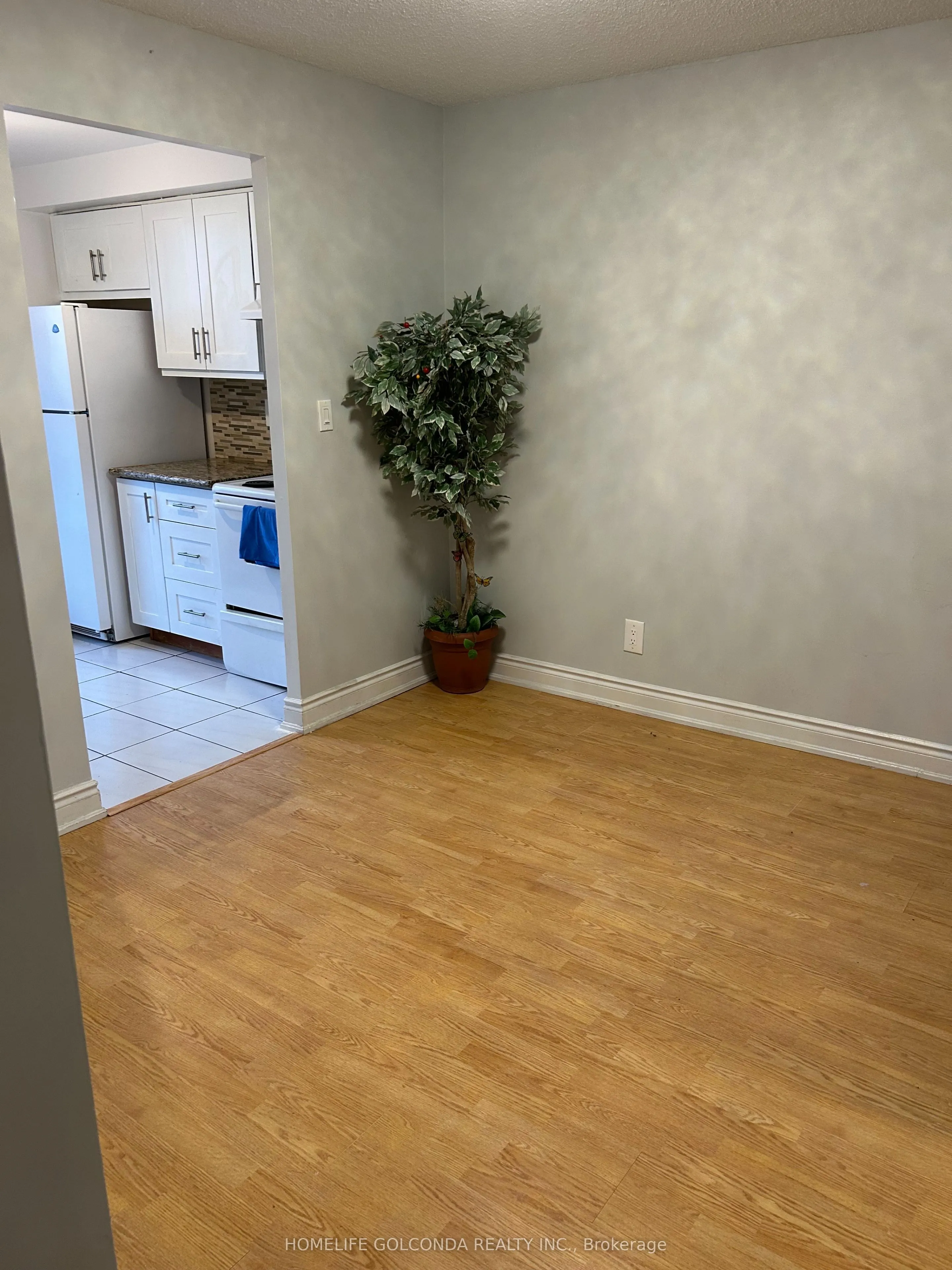 155 Hillcrest Avenue E, #2116