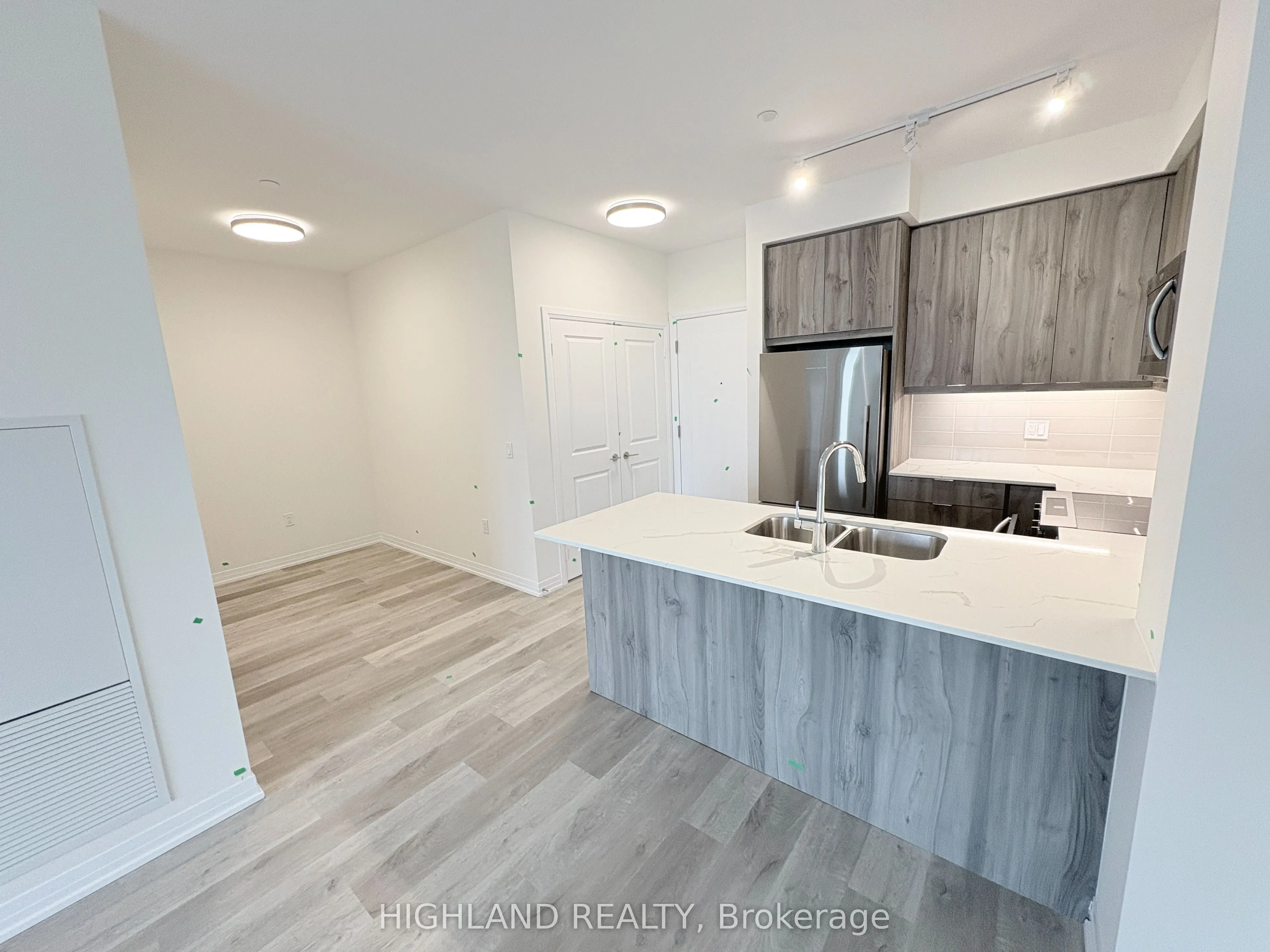 15 Watergarden Drive, #2803