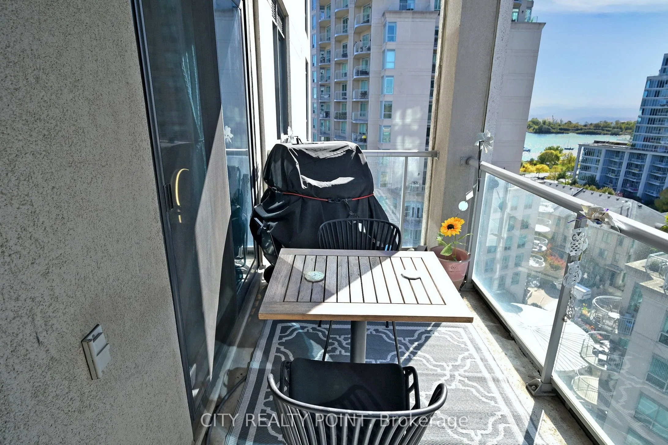 2087 Lake Shore Boulevard W, #1006
