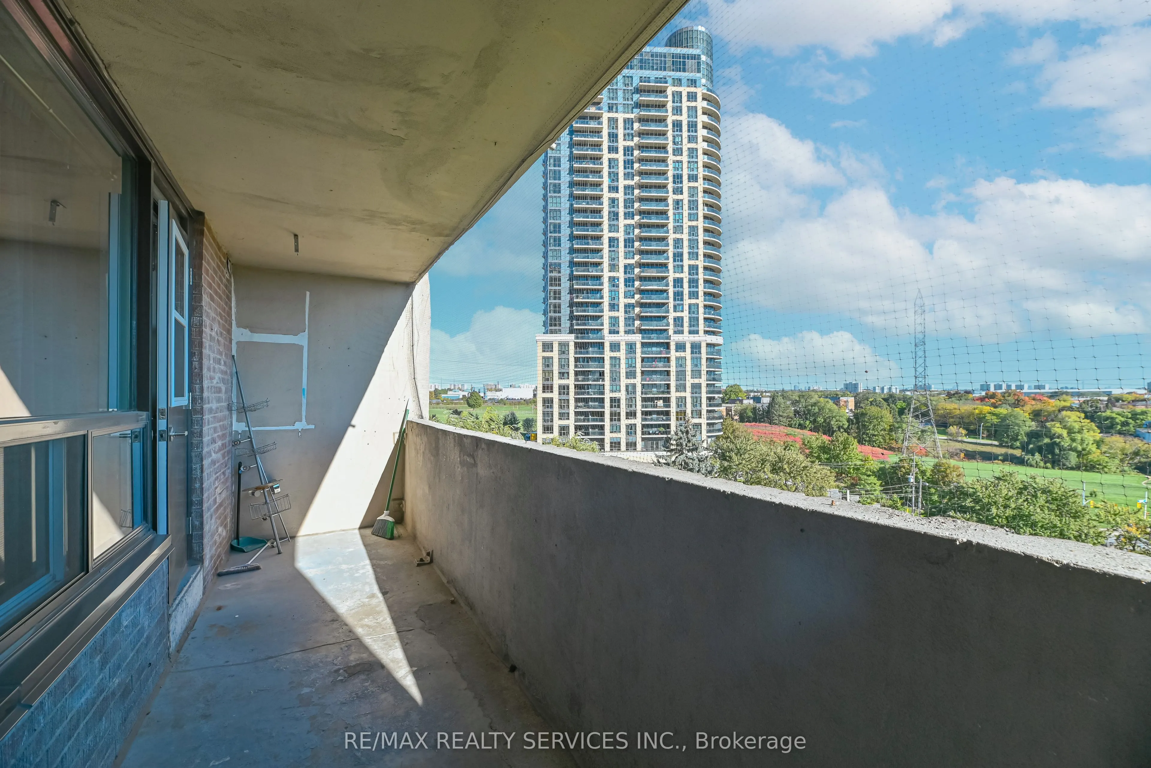 3390 Weston Road, #704