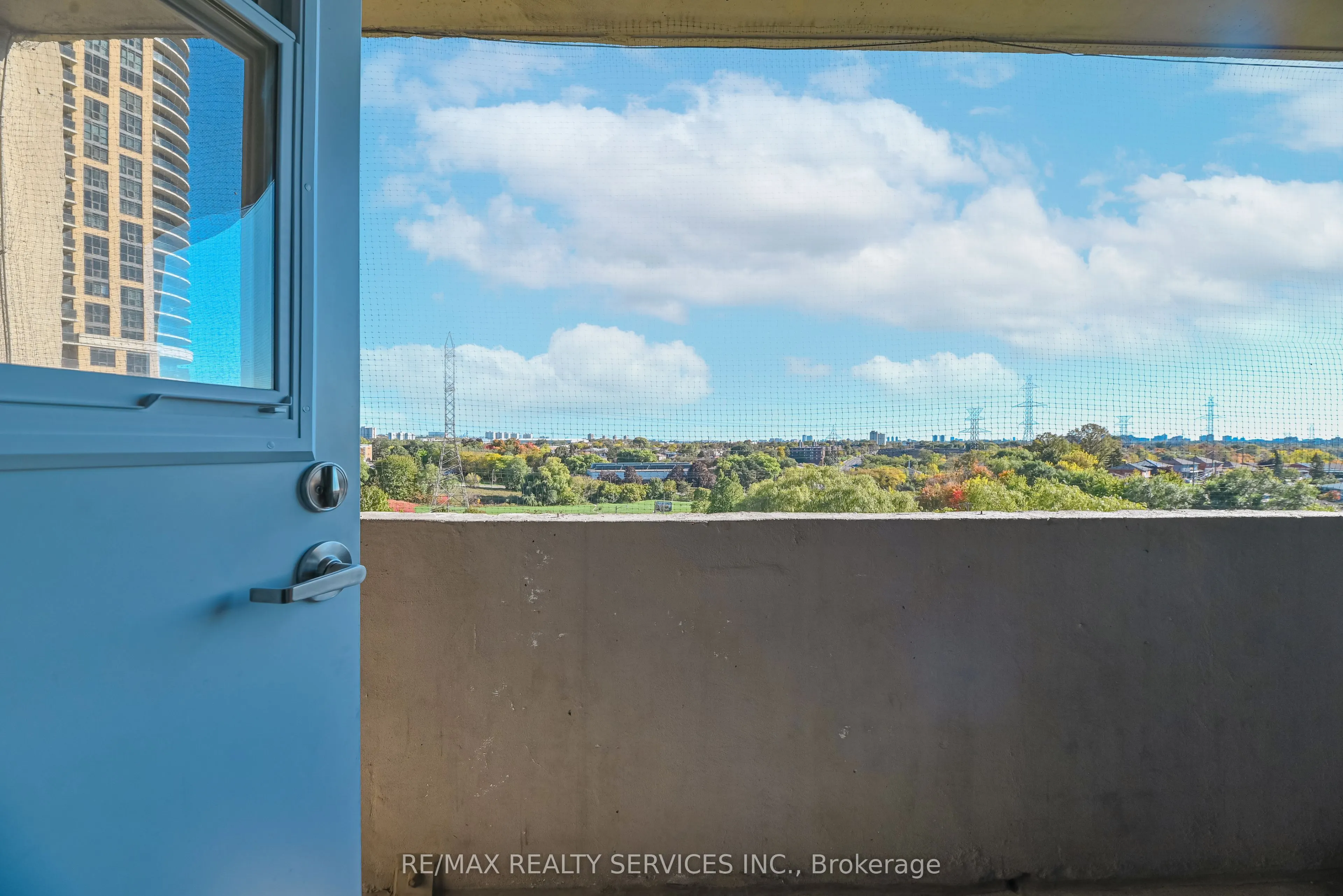 3390 Weston Road, #704
