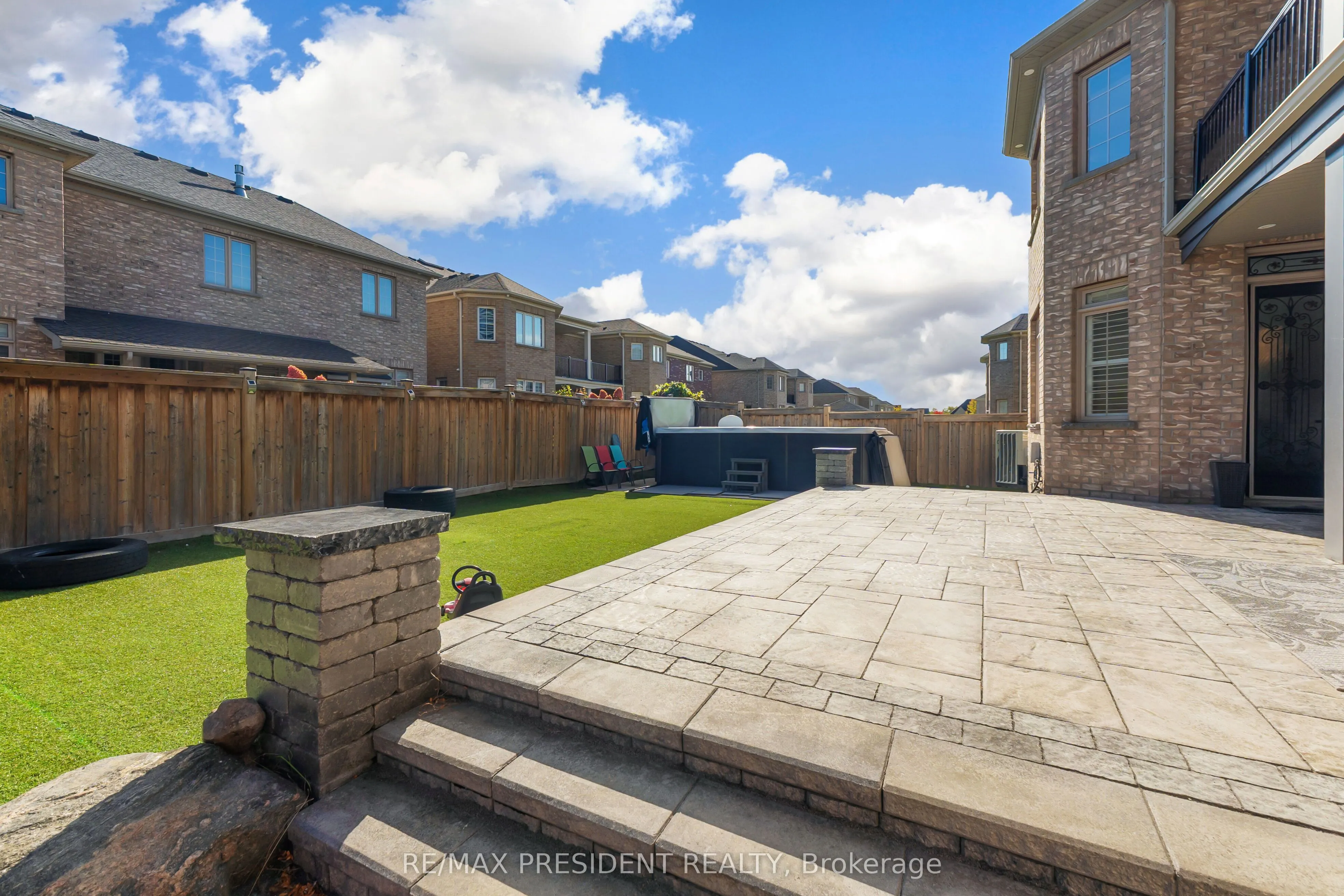 5 Sea Cliff Crescent
